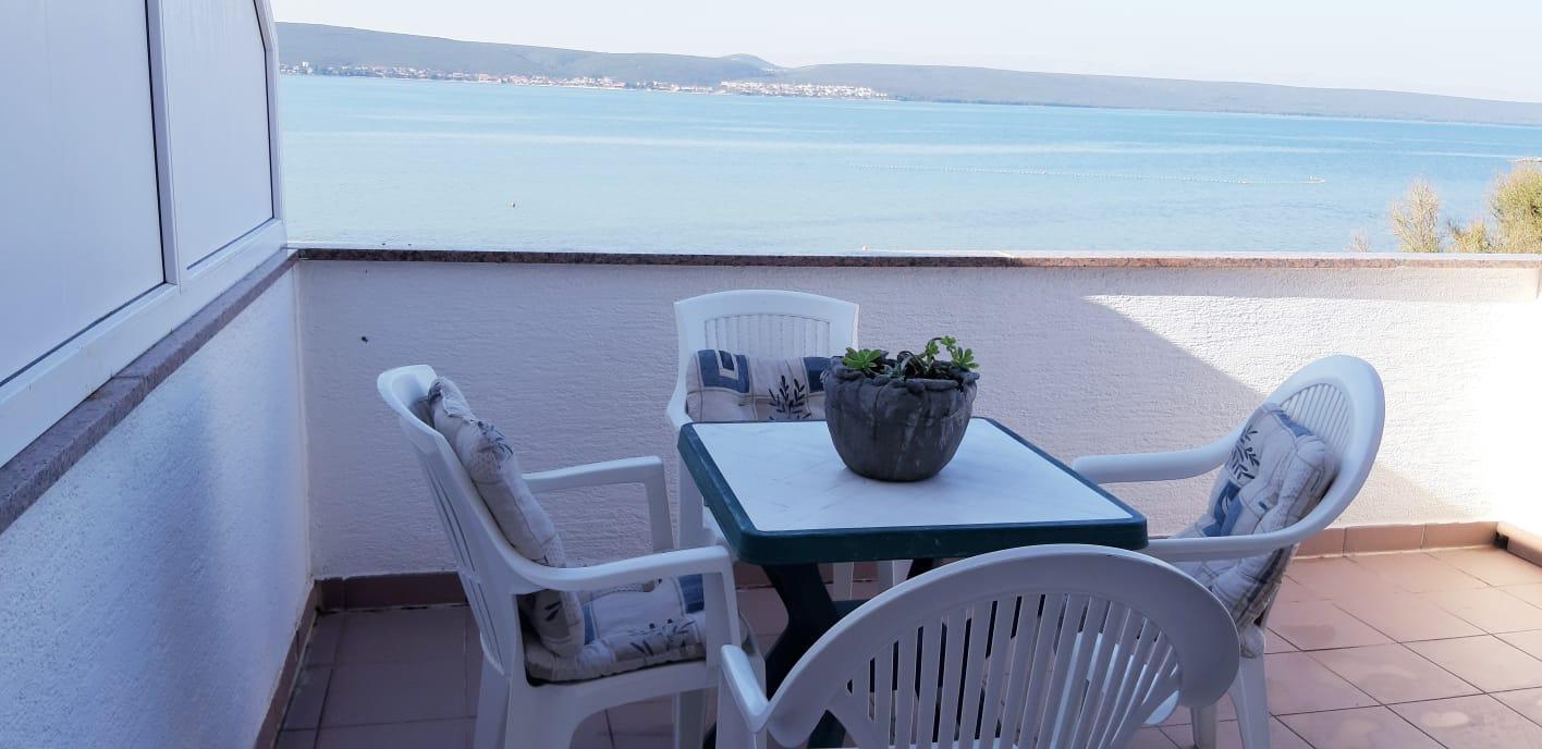 One bedroom apartment near beach Neviđane, Pašman (A-18427-a)