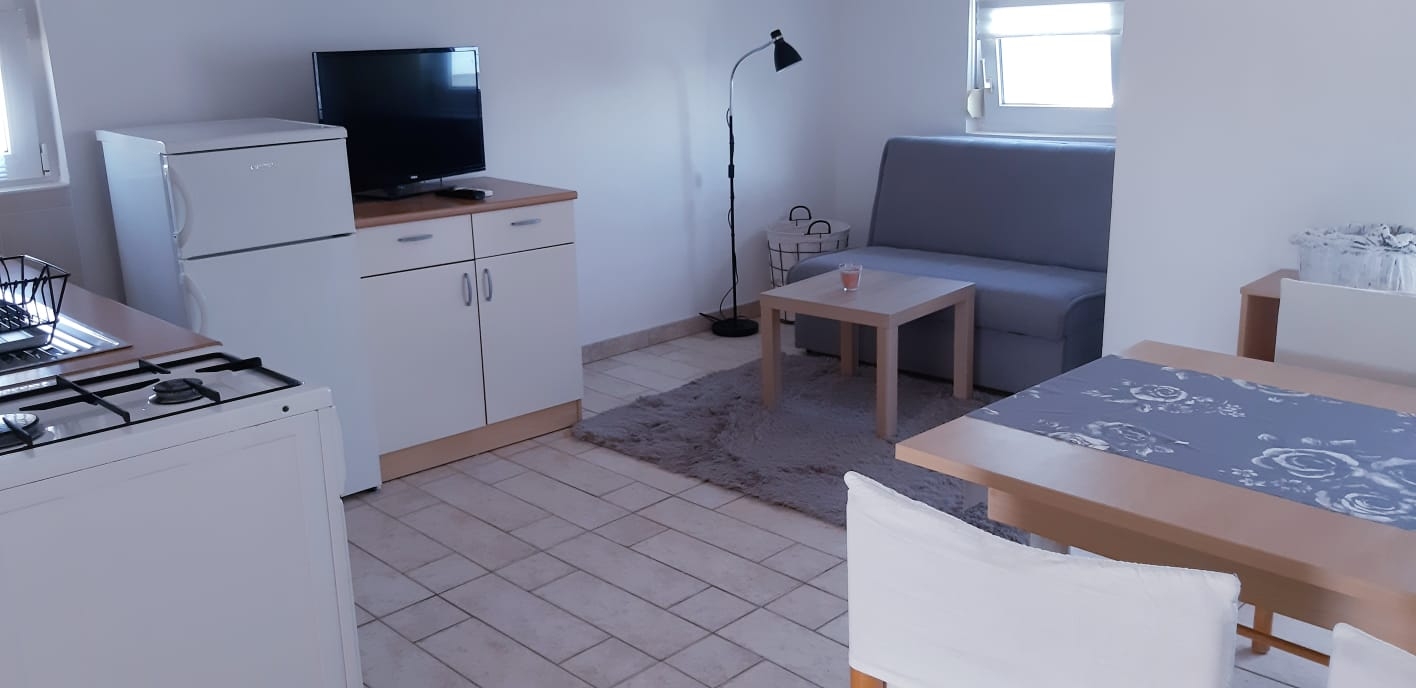 One bedroom apartment near beach Neviđane, Pašman (A-18427-b)