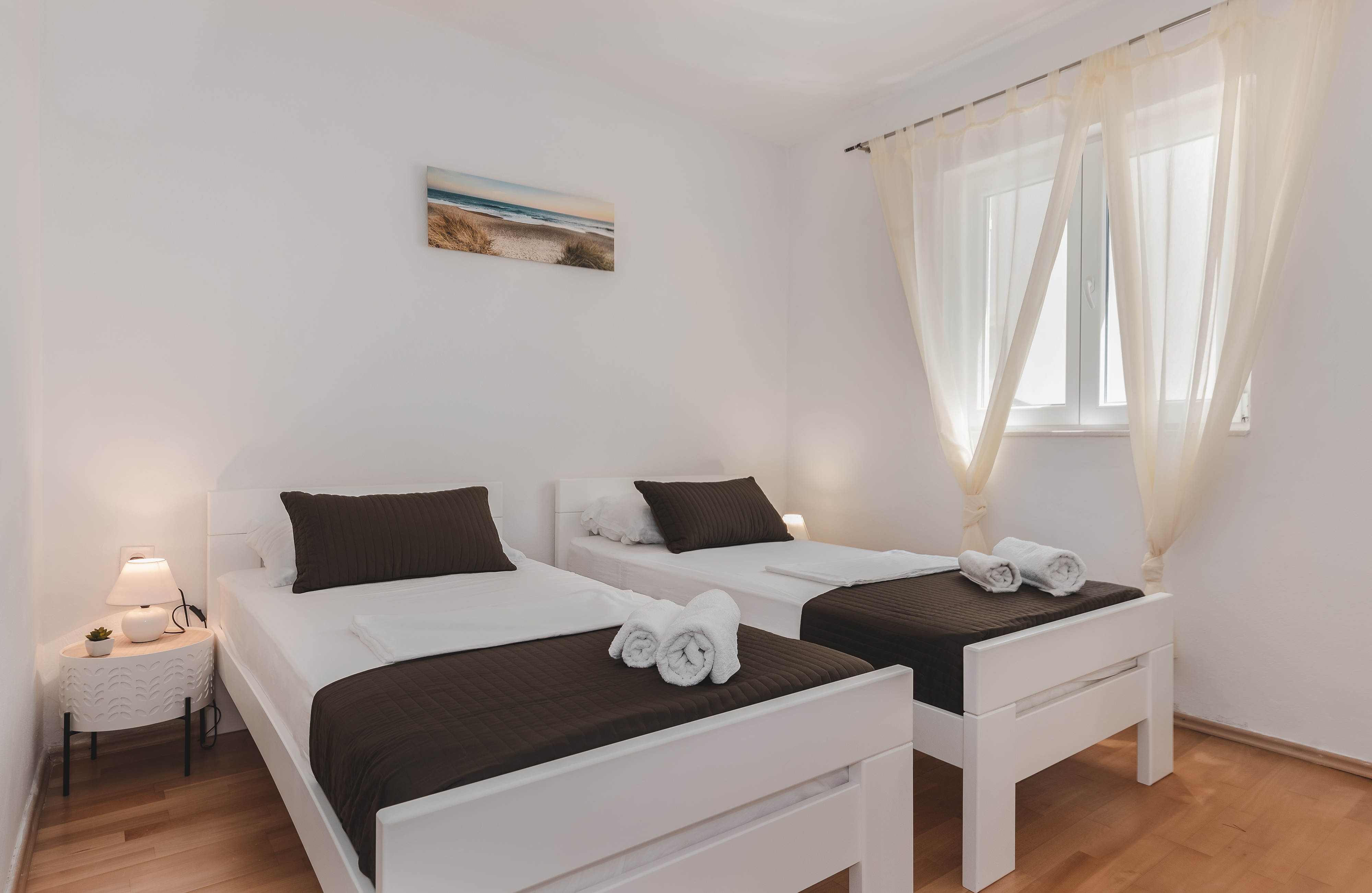 Three bedroom apartment with terrace and sea view Molat  A-a