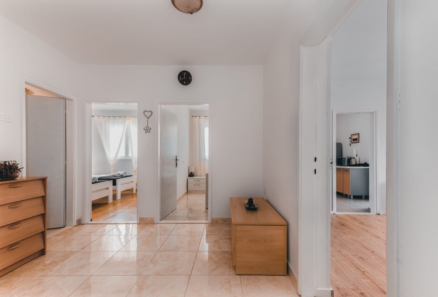 Three bedroom apartment with terrace and sea view Molat  A-a
