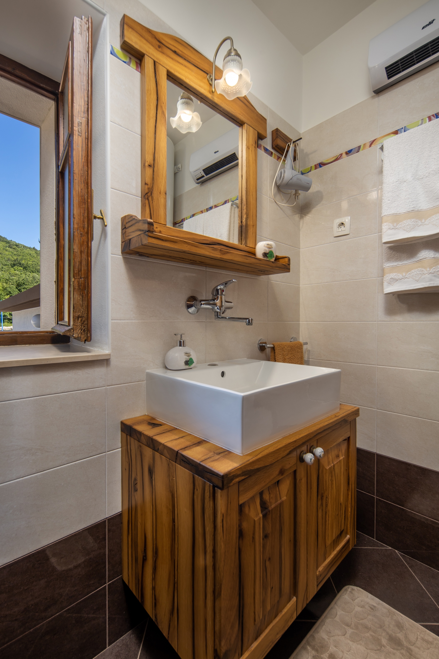 Two bedroom house with terrace Rošići, Opatija  K