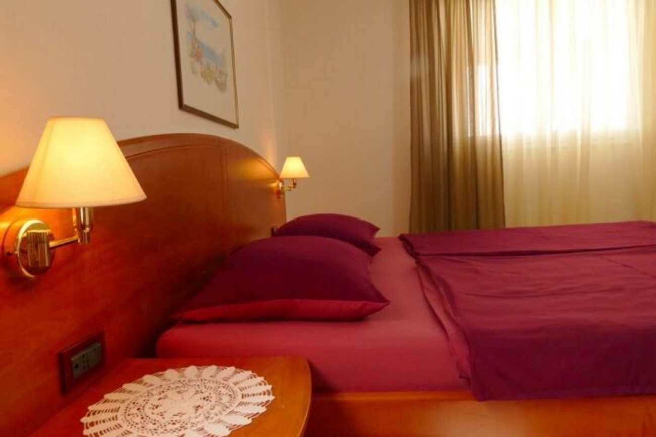 Top Rab Barbat Top Rab Barbat