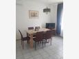Dining room Dramalj, Dining room in the apartment, air condition available, (pet friendly) and WiFi.