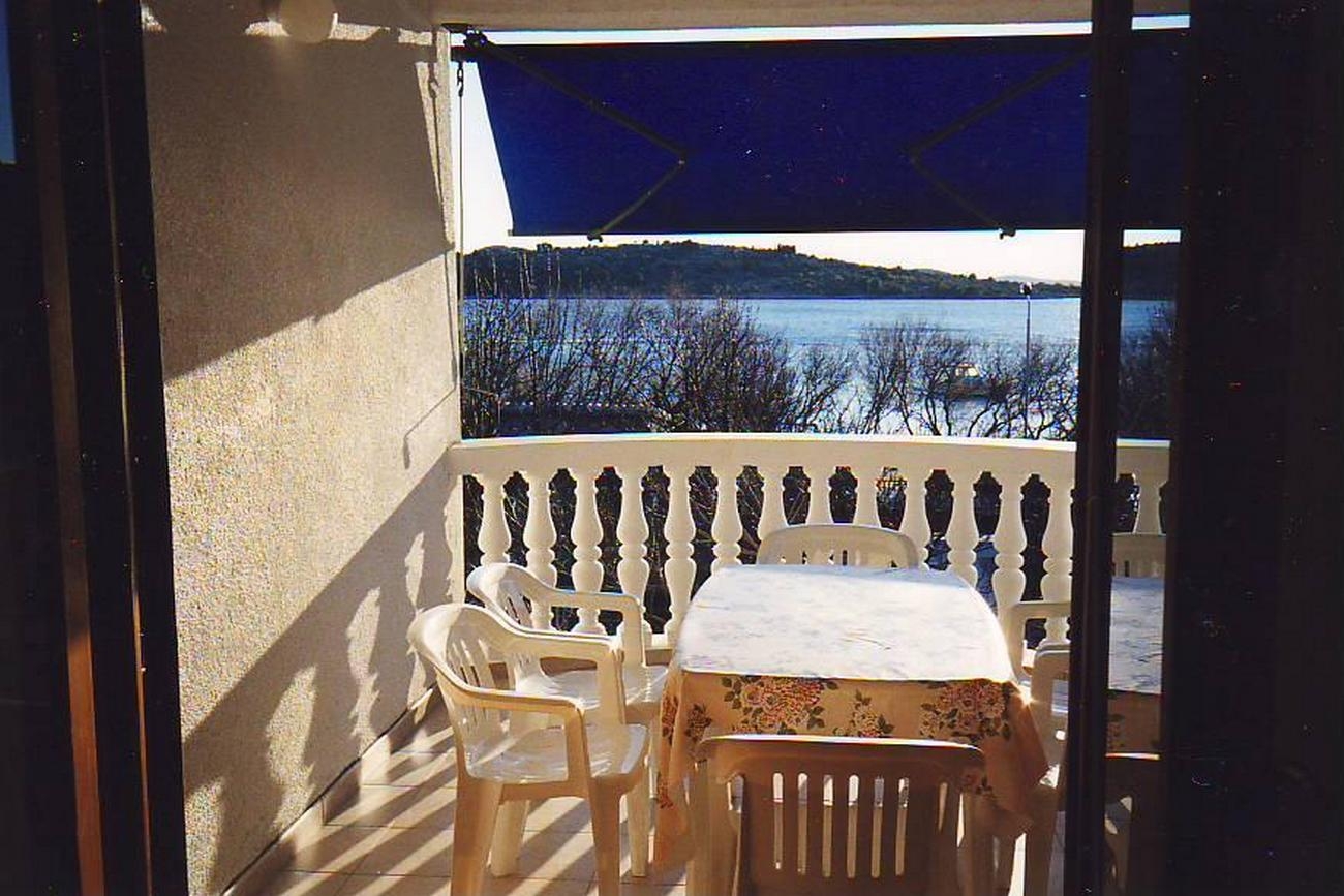 Two bedroom apartment near beach Srima - Vodice, Vodice (A-18470-e) Two bedroom apartment near beach Srima - Vodice, Vodice (A-18470-e)