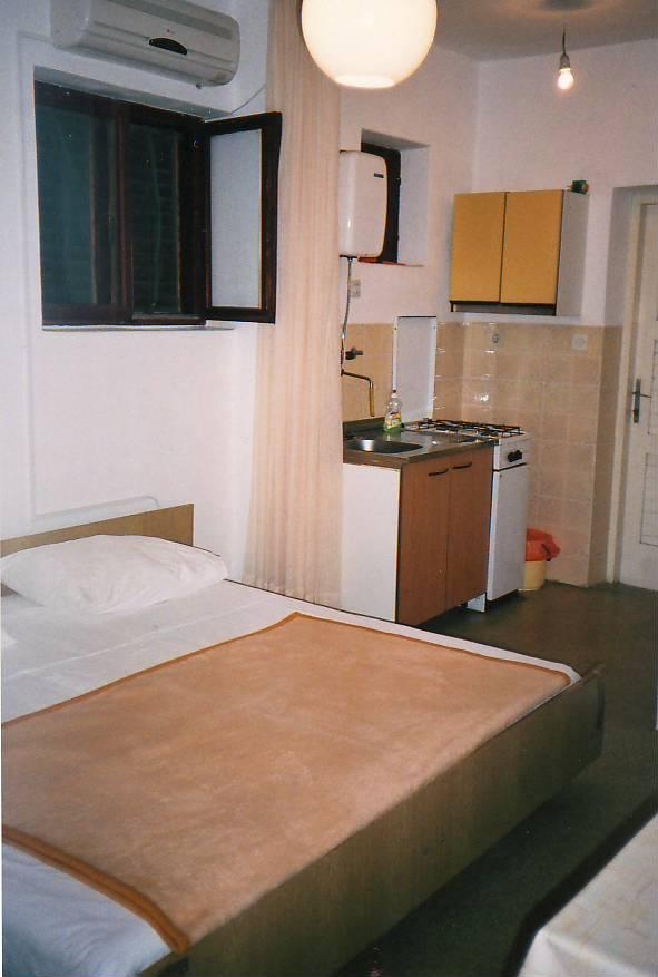 Studio flat near beach Srima - Vodice, Vodice (AS-18470-a)