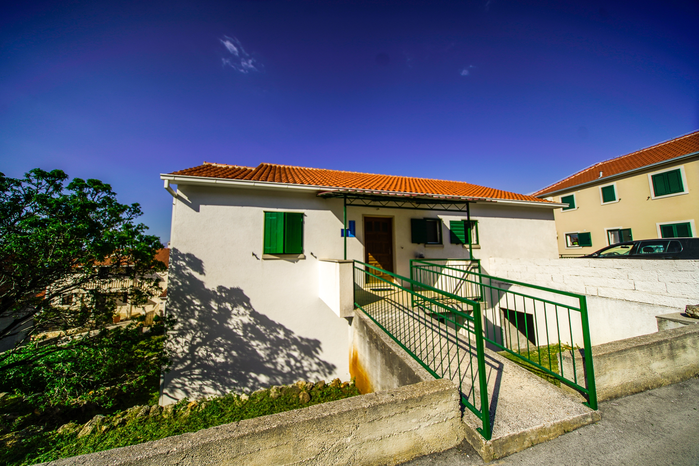 Three bedroom apartment with terrace and sea view Postira, Brač (A-18472-a) Three bedroom apartment with terrace and sea view Postira, Brač (A-18472-a)