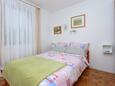 Спальня 2 Vantačići, Спальня 2 в размещении типа apartment, WiFi.