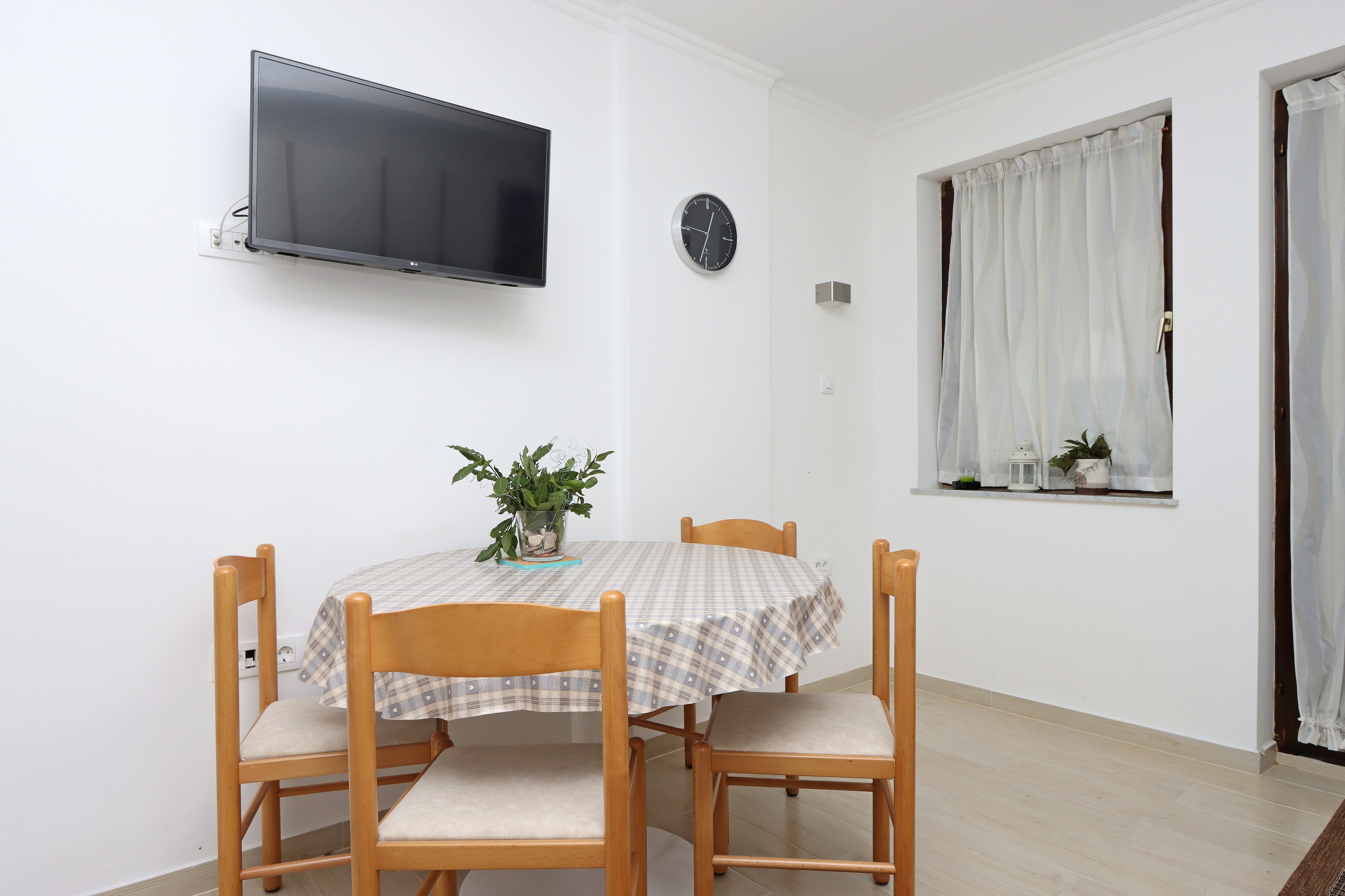 Two bedroom apartment with terrace Vantačići, Krk (A-18476-a) Two bedroom apartment with terrace Vantačići, Krk (A-18476-a)