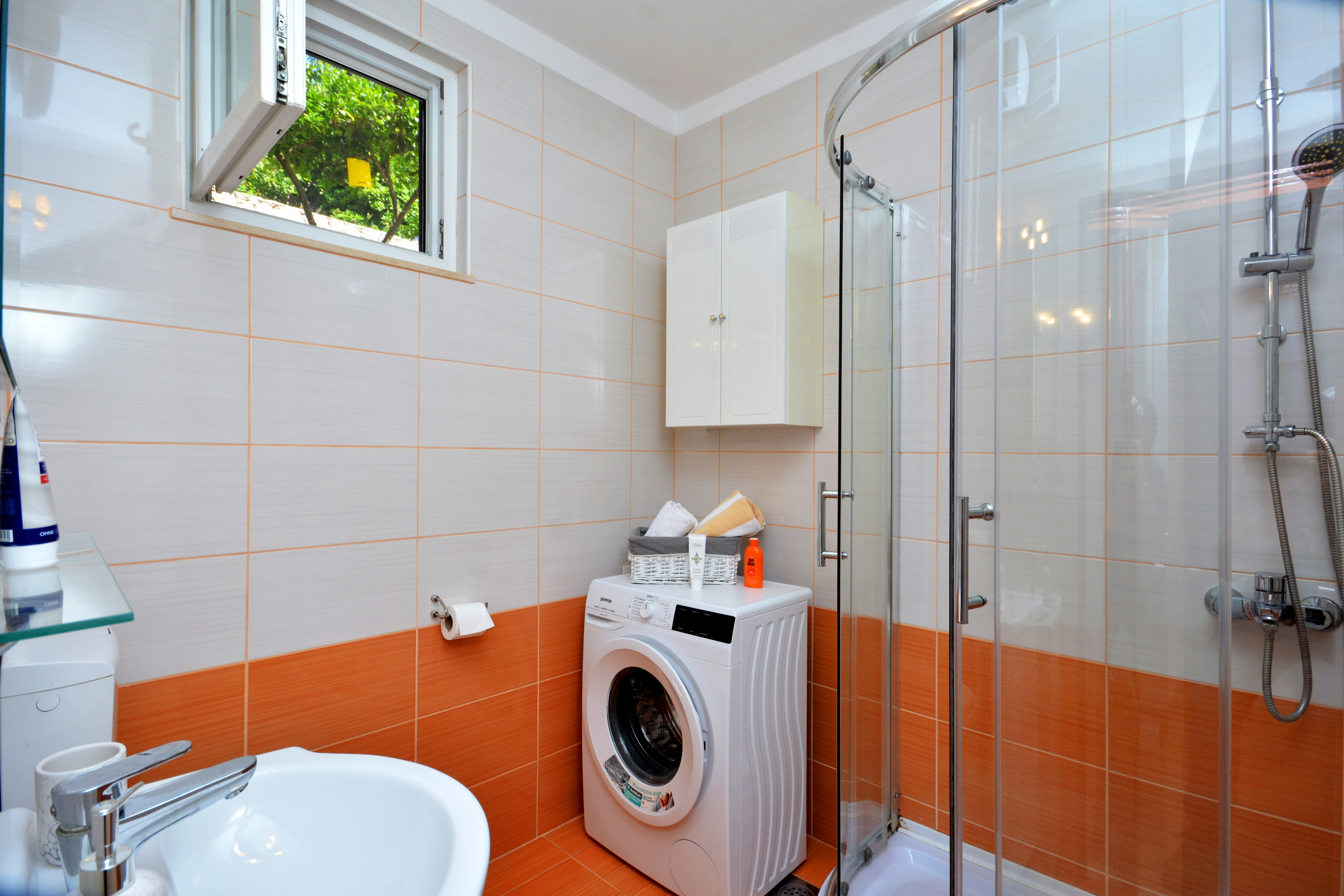 Three bedroom house near beach Rastići, Čiovo  K