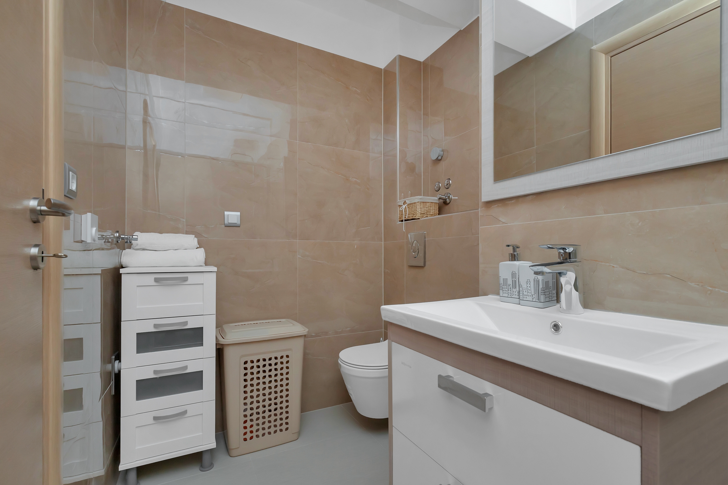 Comfortable and spacious house with terrace Studenci, Zagora  K
