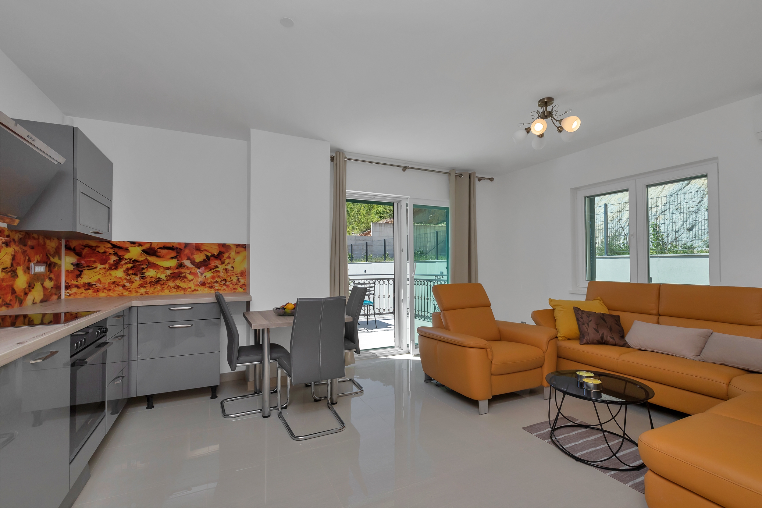 Comfortable and spacious house with terrace Studenci, Zagora  K