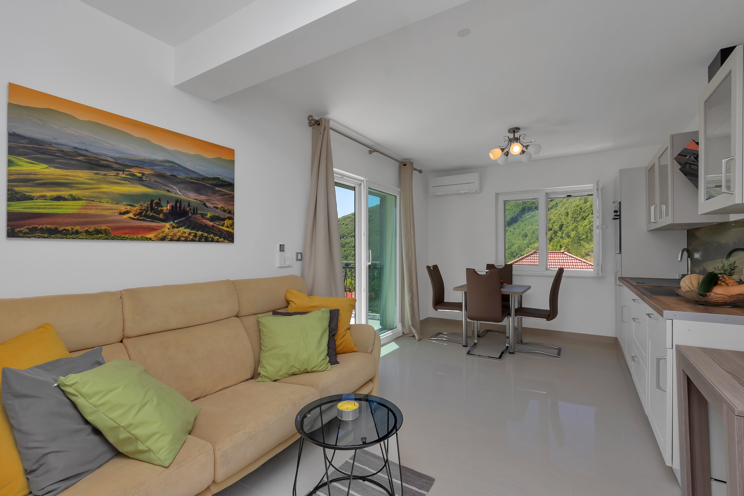 Comfortable and spacious house with terrace Studenci, Zagora  K
