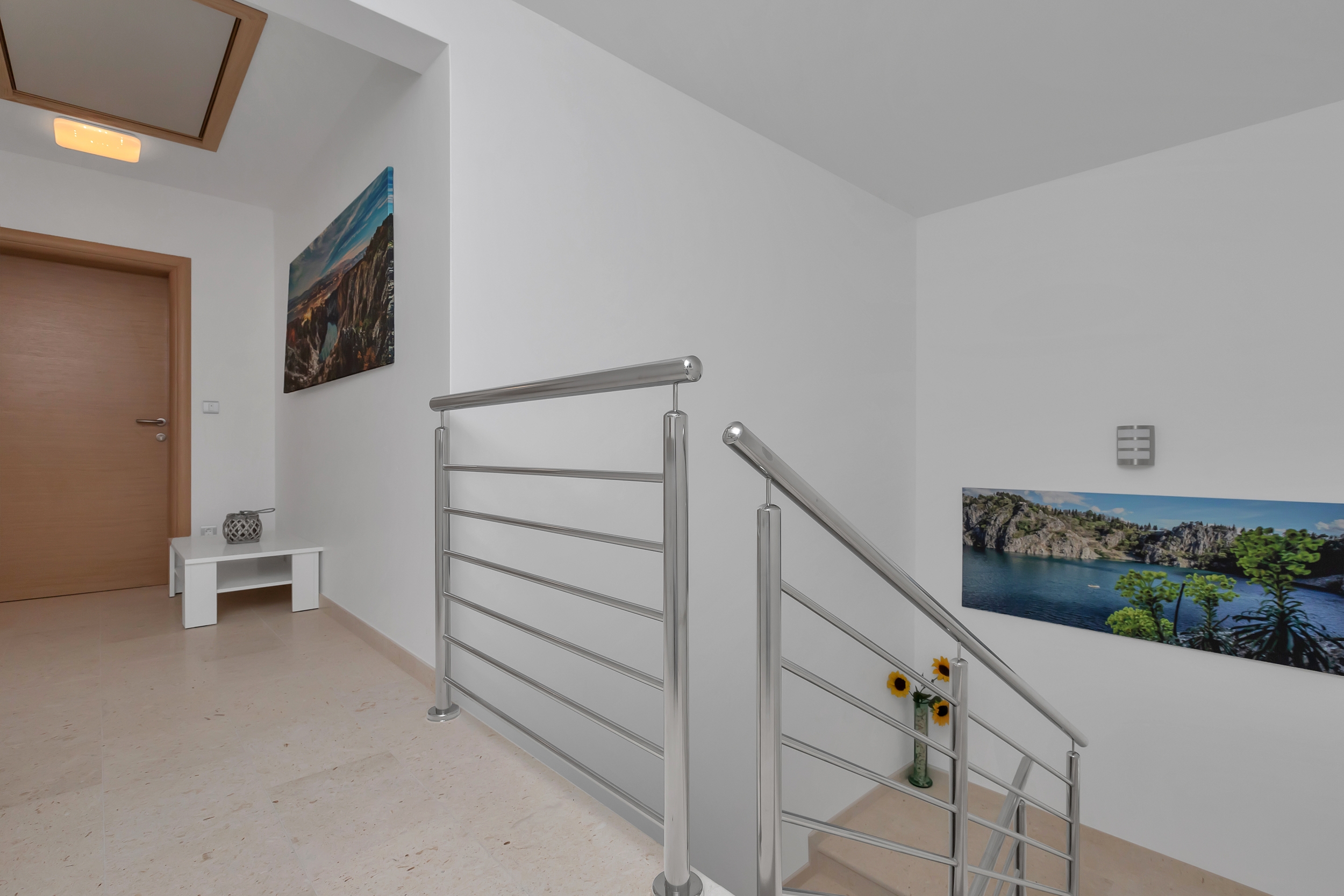 Comfortable and spacious house with terrace Studenci, Zagora  K