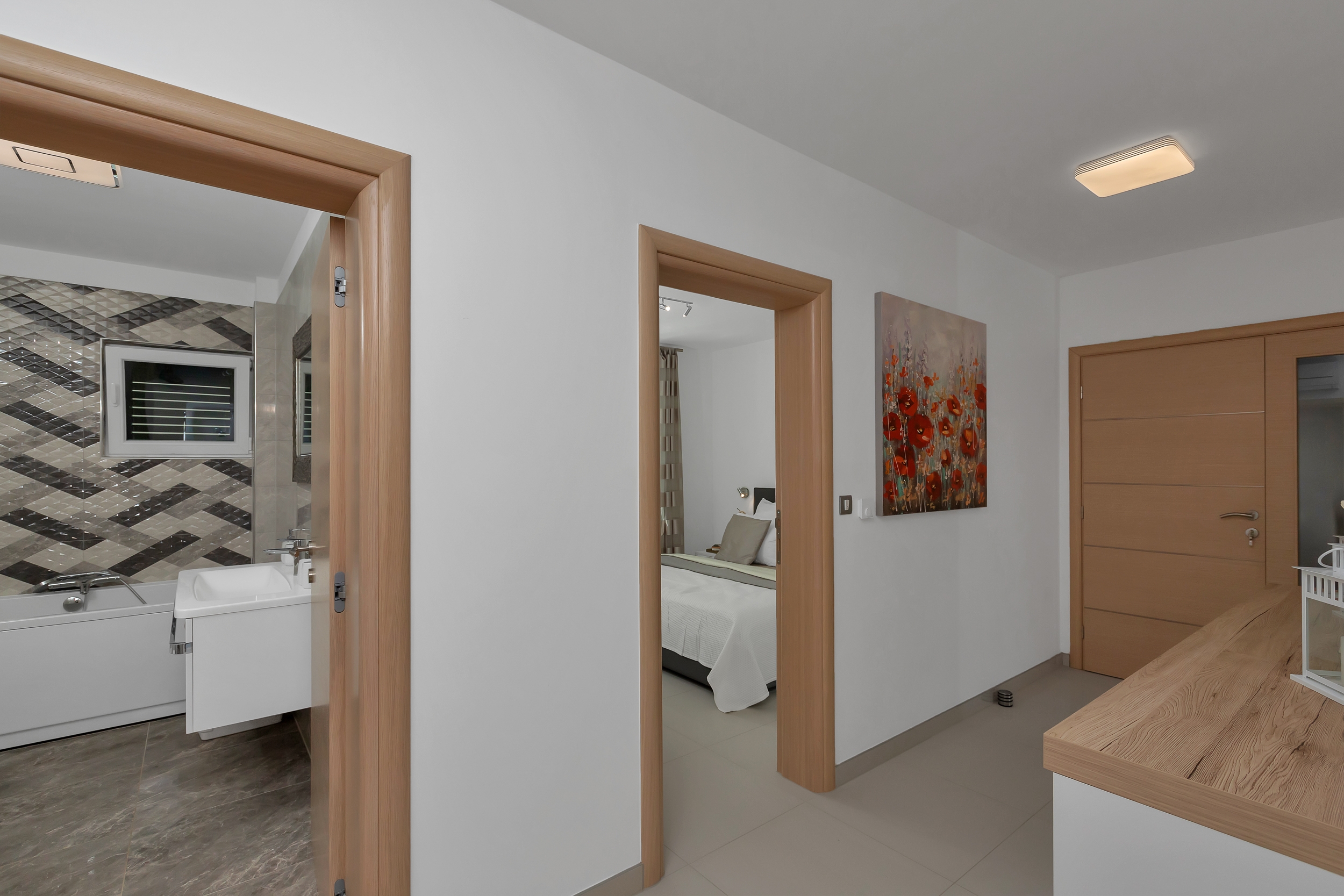 Comfortable and spacious house with terrace Studenci, Zagora  K