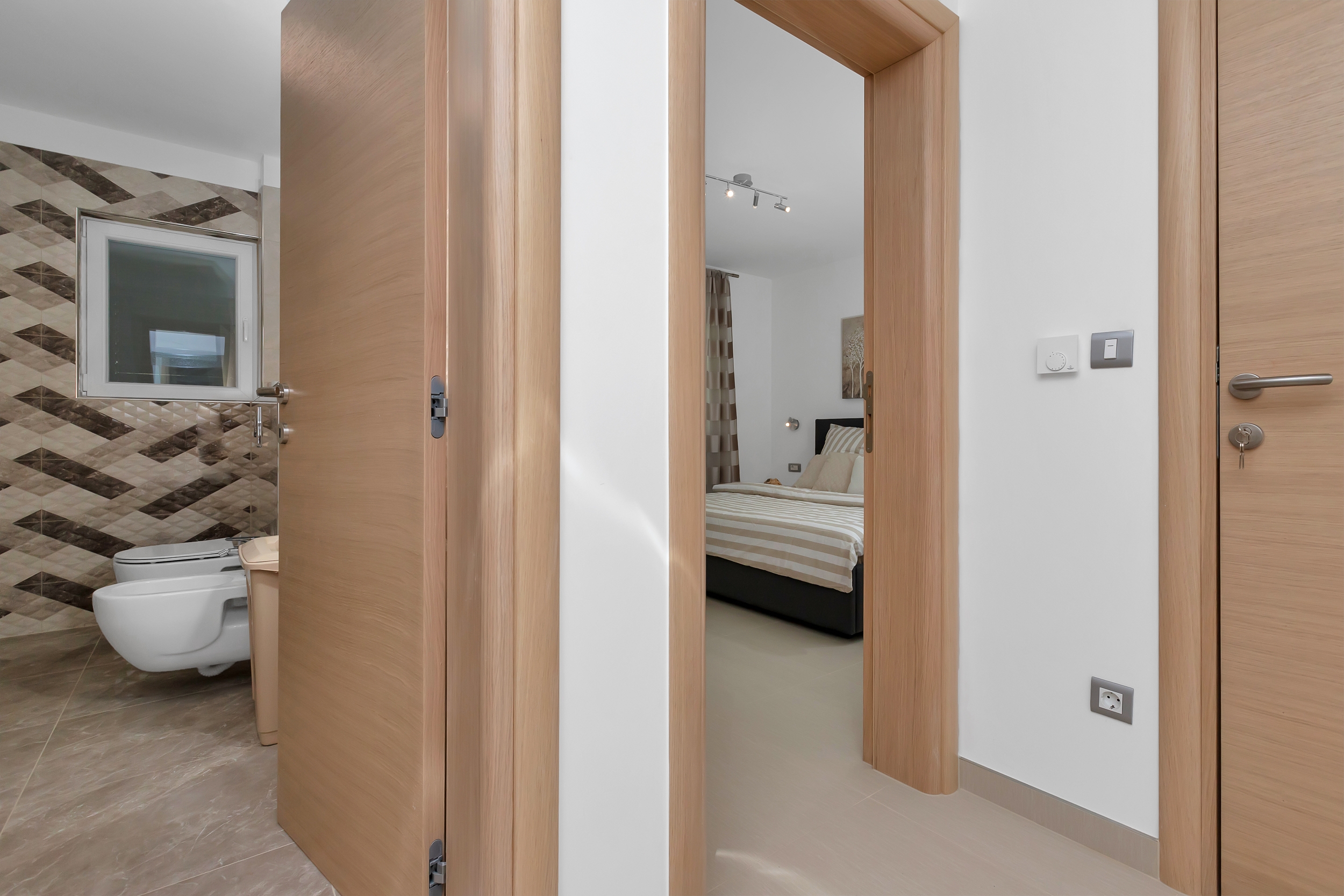 Comfortable and spacious house with terrace Studenci, Zagora  K