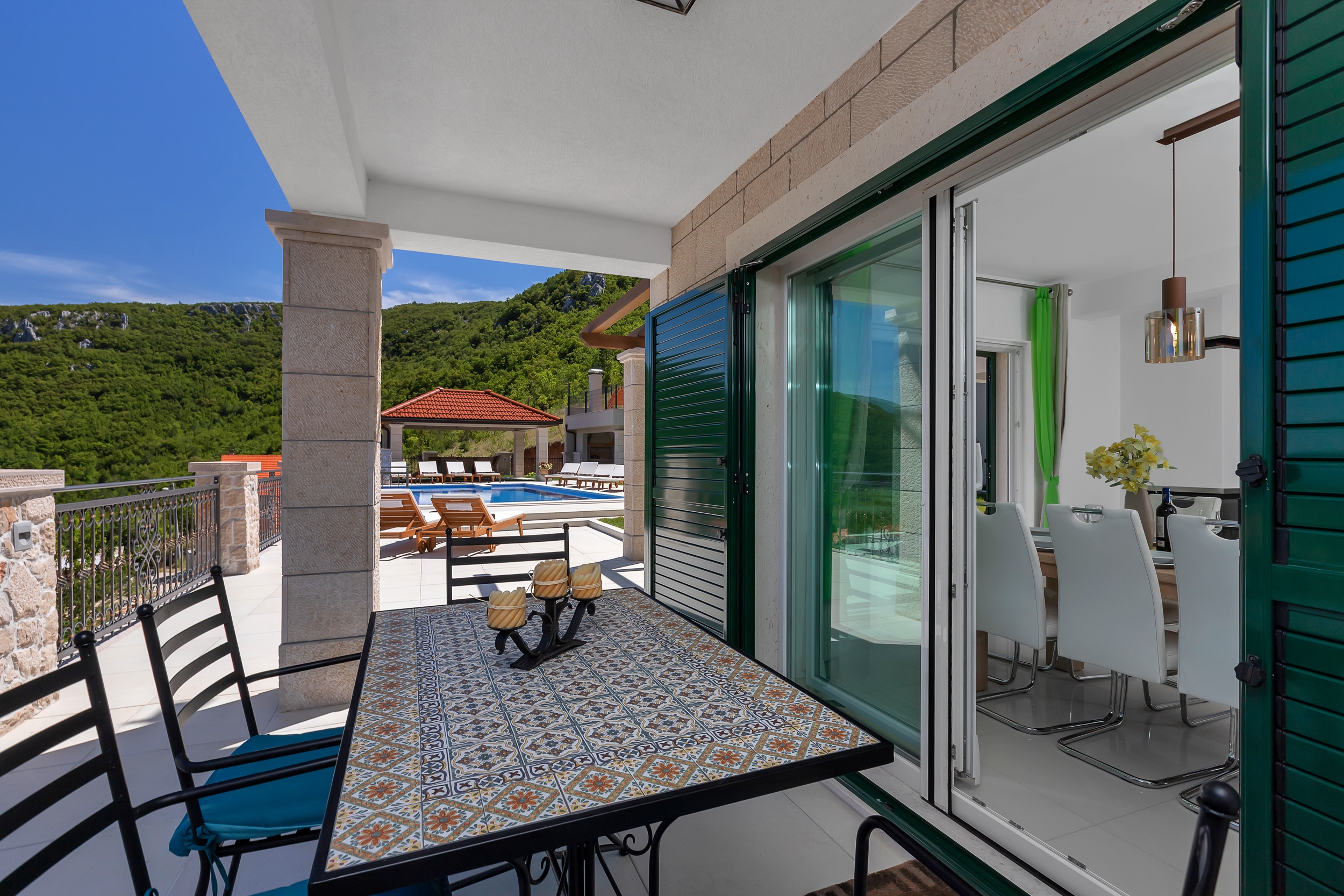 Comfortable and spacious house with terrace Studenci, Zagora  K