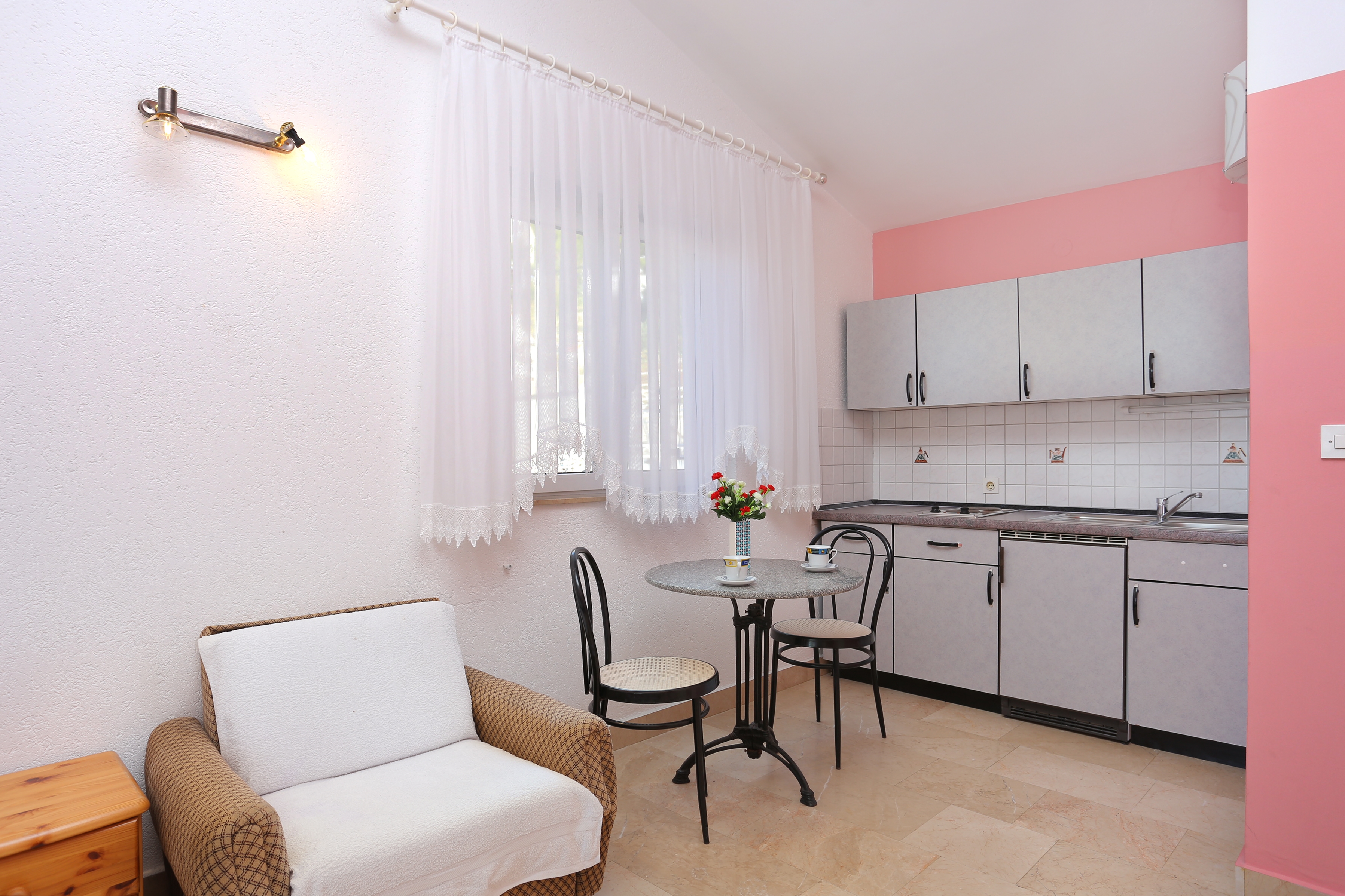 Studio flat with balcony and sea view Marušići, Omiš (AS-18497-b) Studio flat with balcony and sea view Marušići, Omiš (AS-18497-b)