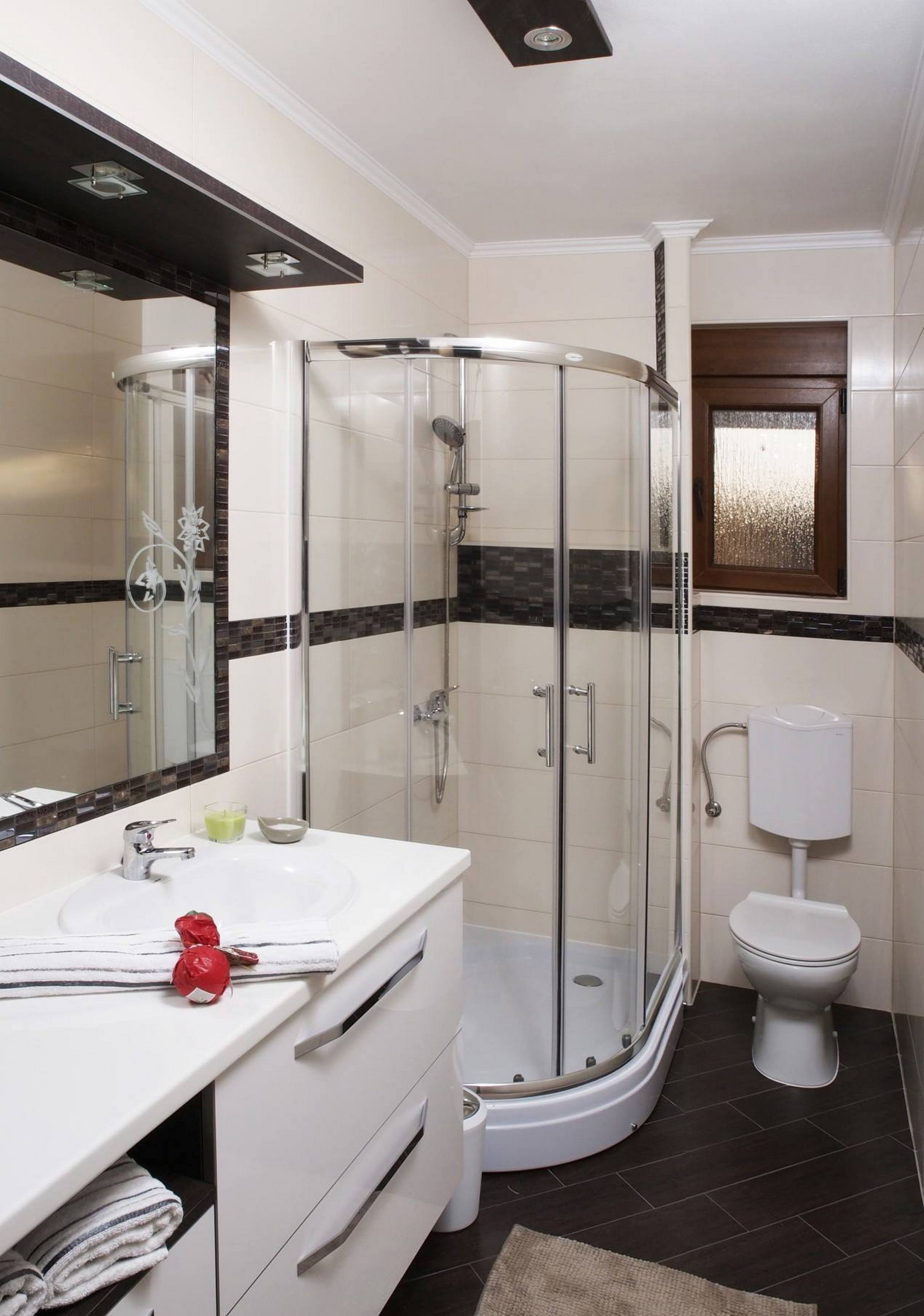 Comfortable and spacious house with terrace and sea view Vir  K