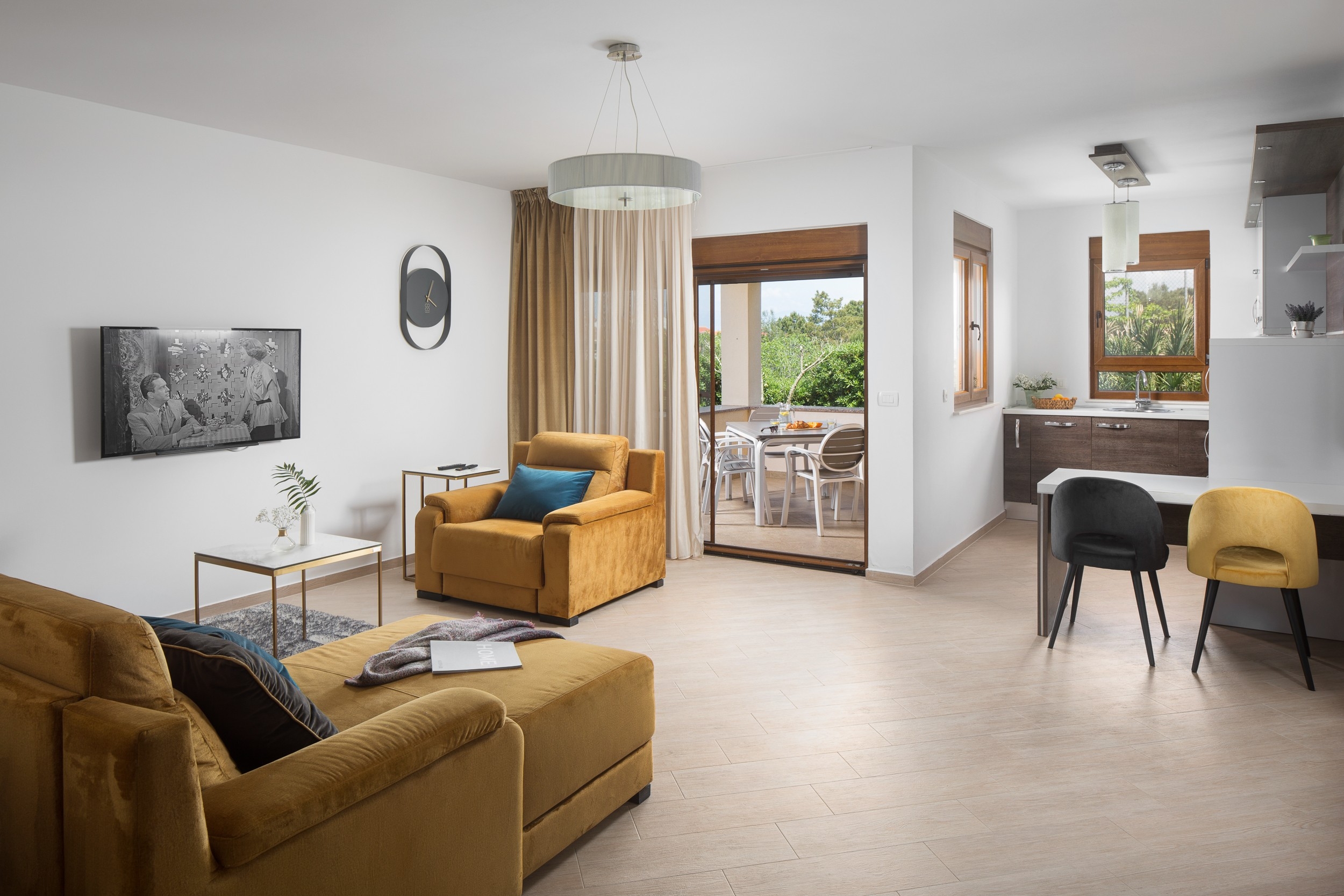 Comfortable and spacious house with terrace and sea view Vir  K