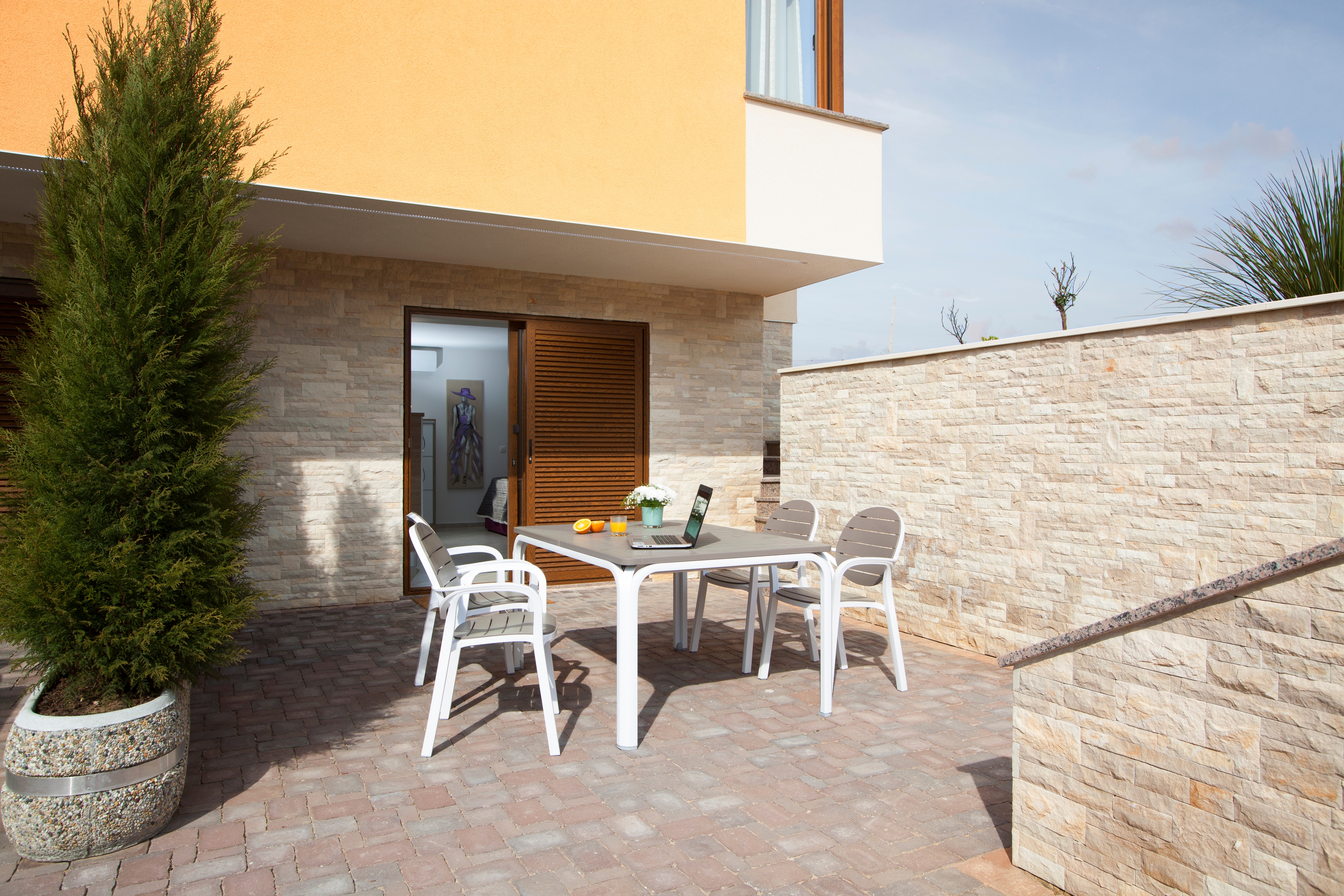 Comfortable and spacious house with terrace and sea view Vir  K