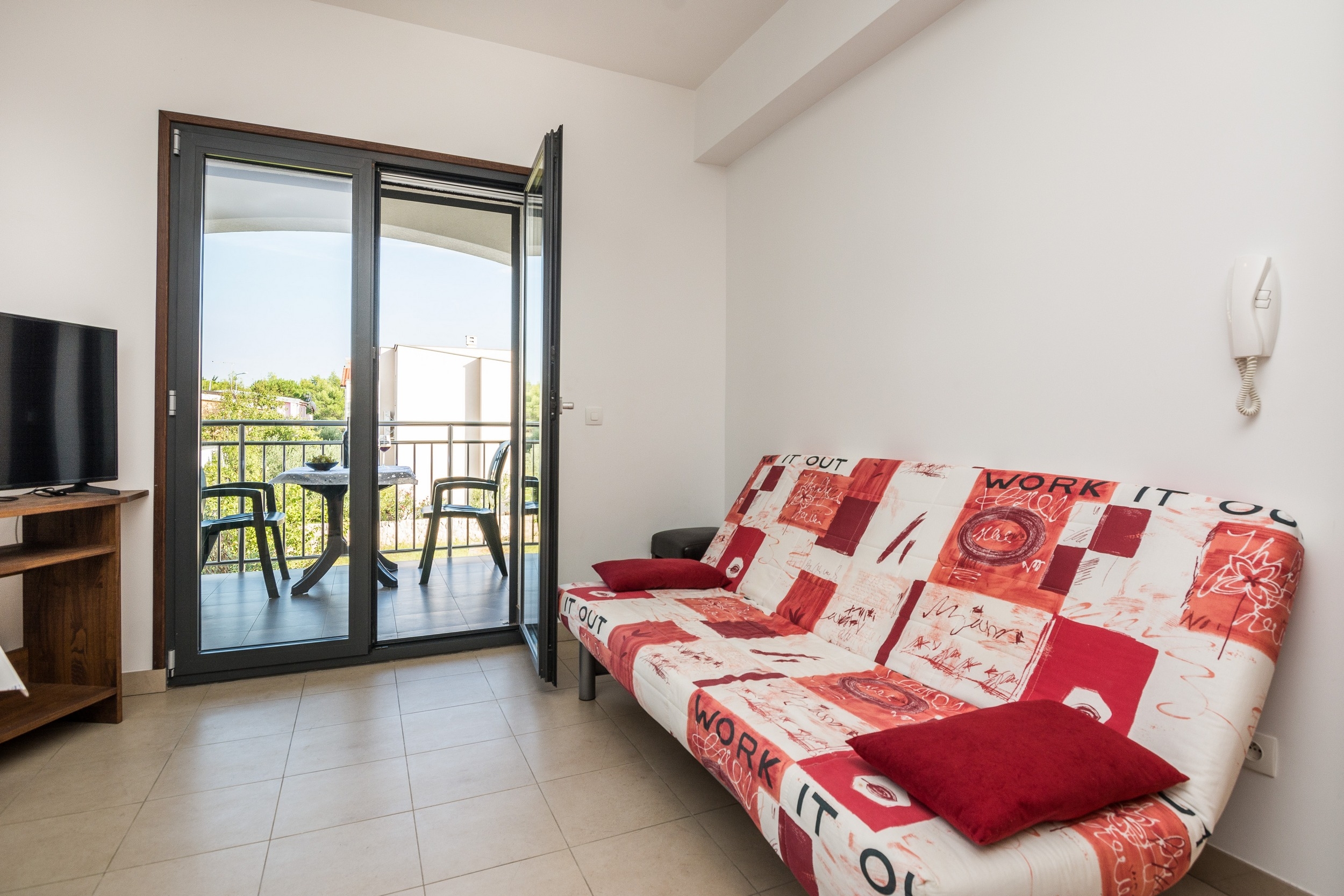One bedroom apartment with balcony Vir (A-18515-b)