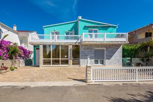 Apartmani s parkingom Vir - 18517
