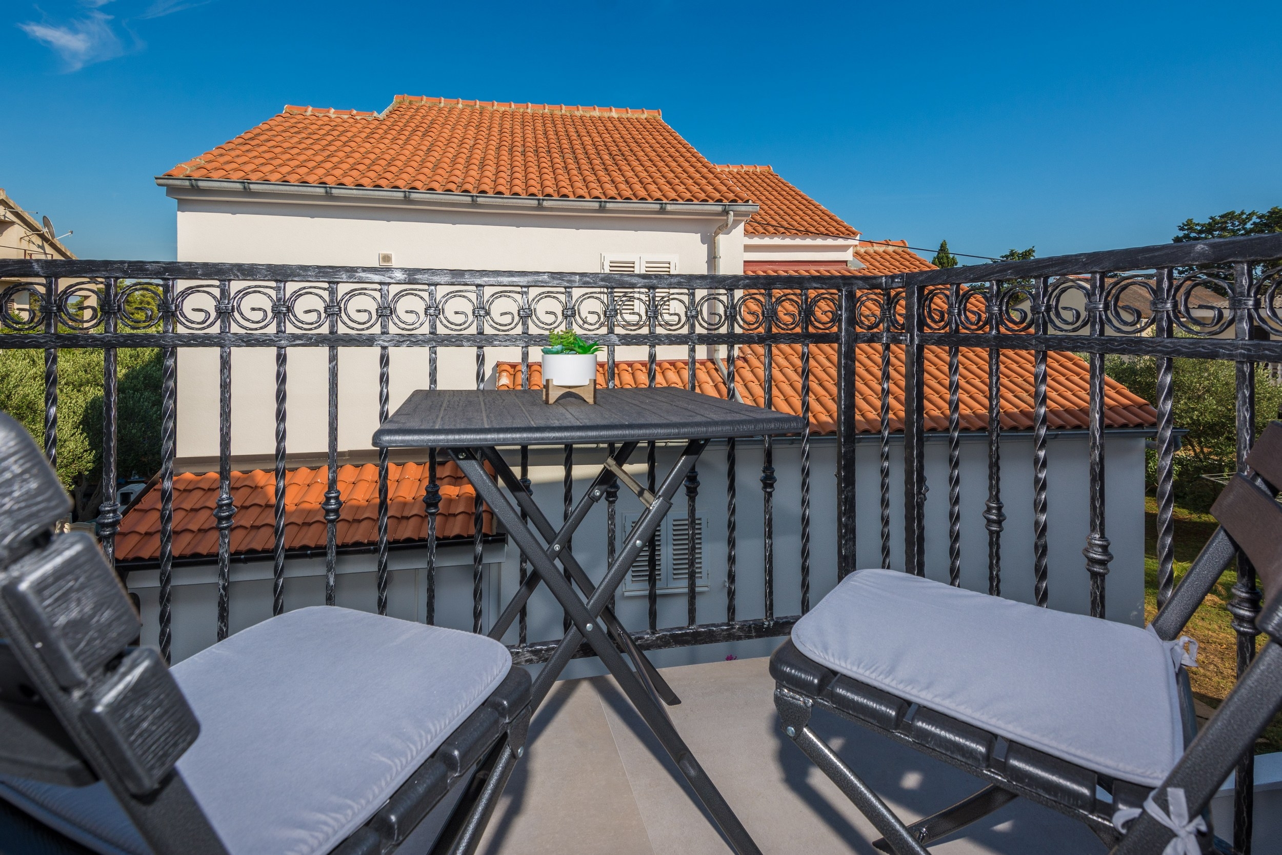 Two bedroom apartment with terrace Vir  A-c