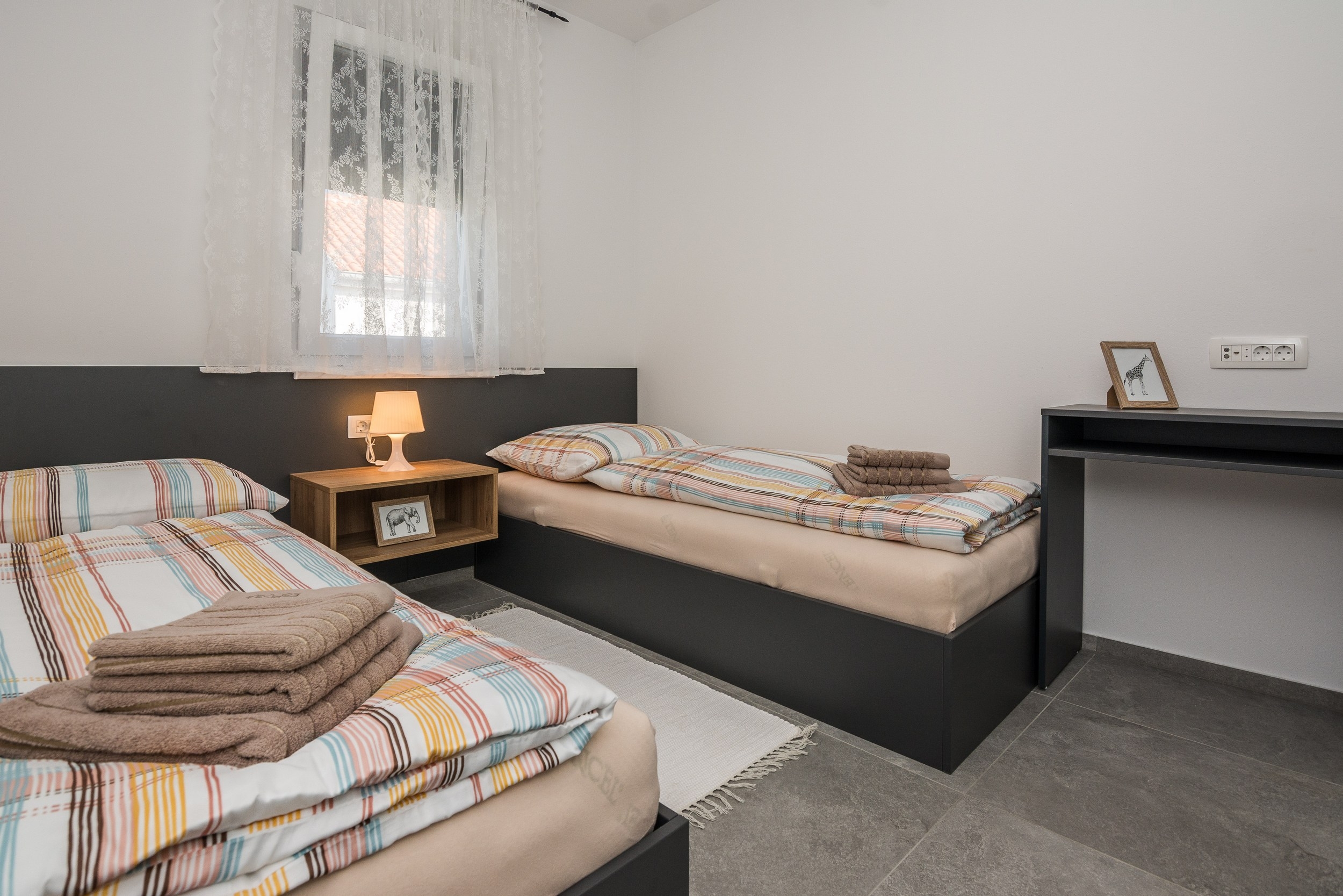 Two bedroom apartment with terrace Vir  A-c