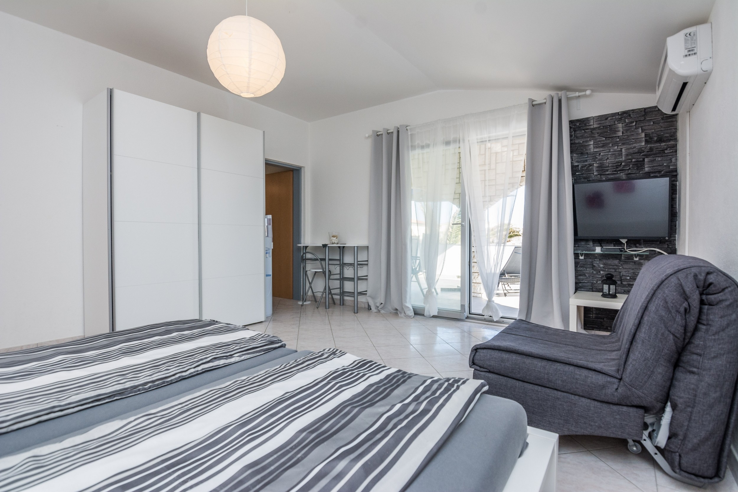 Studio flat with terrace and sea view Vir (AS-18525-a)