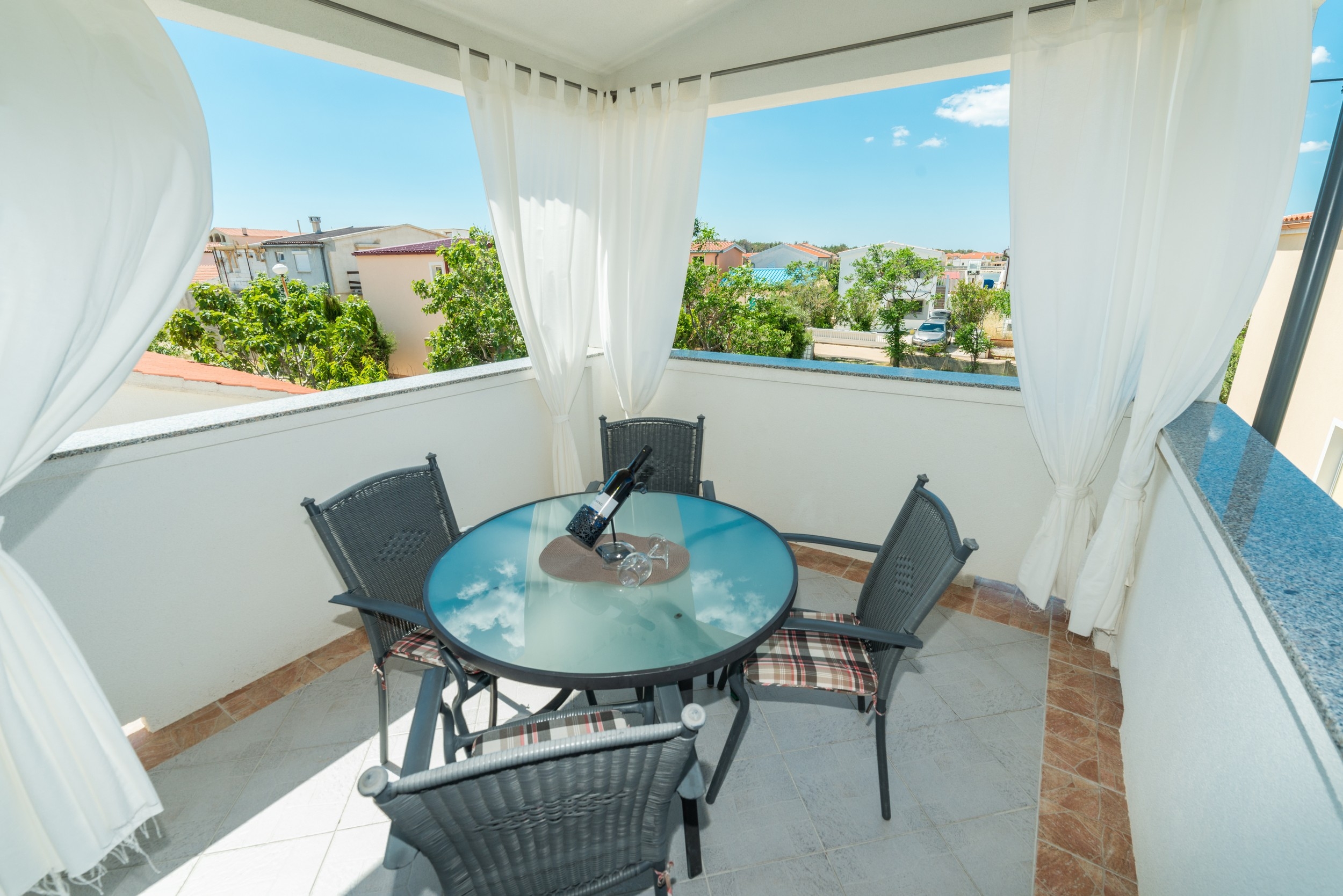 Studio flat with balcony Vir  AS-b
