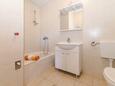 Ванная комната Vir - Lozice, Ванная комната в размещении типа apartment, Домашние животные допускаются и WiFi.