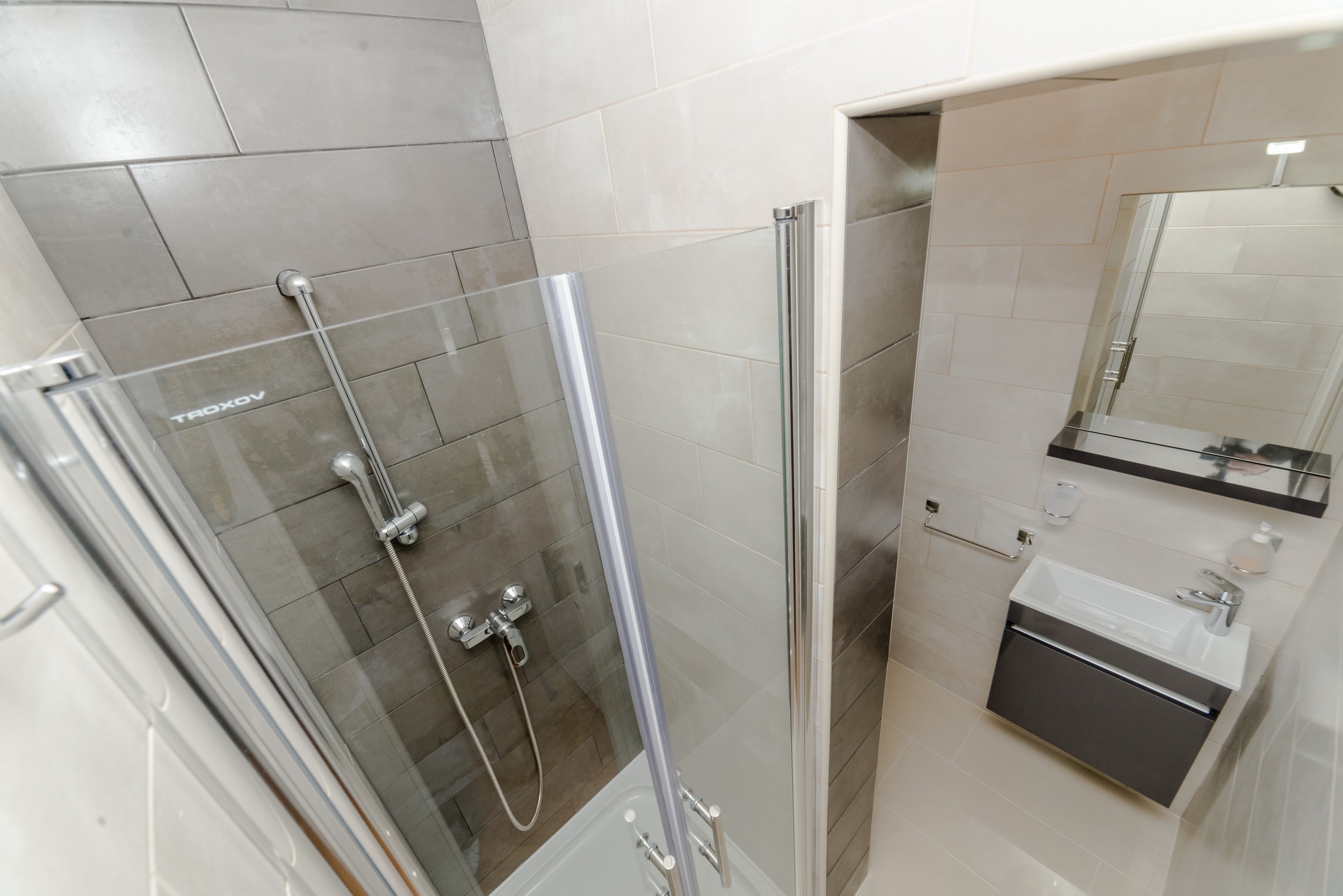 Three bedroom apartment with terrace Vir  A-a