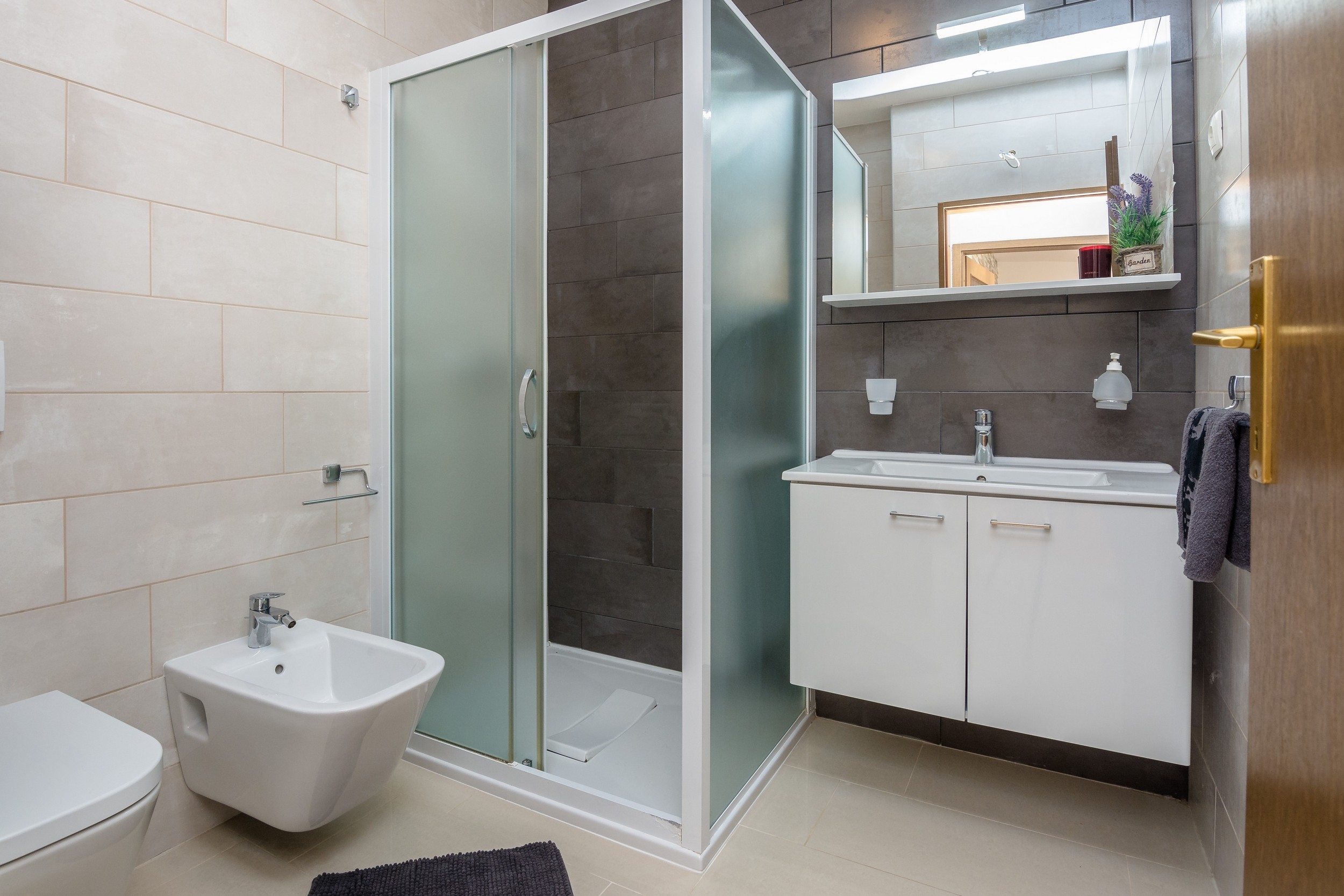 Three bedroom apartment with terrace Vir  A-a