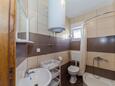 Ванная комната Vir, Ванная комната в размещении типа apartment, WiFi.