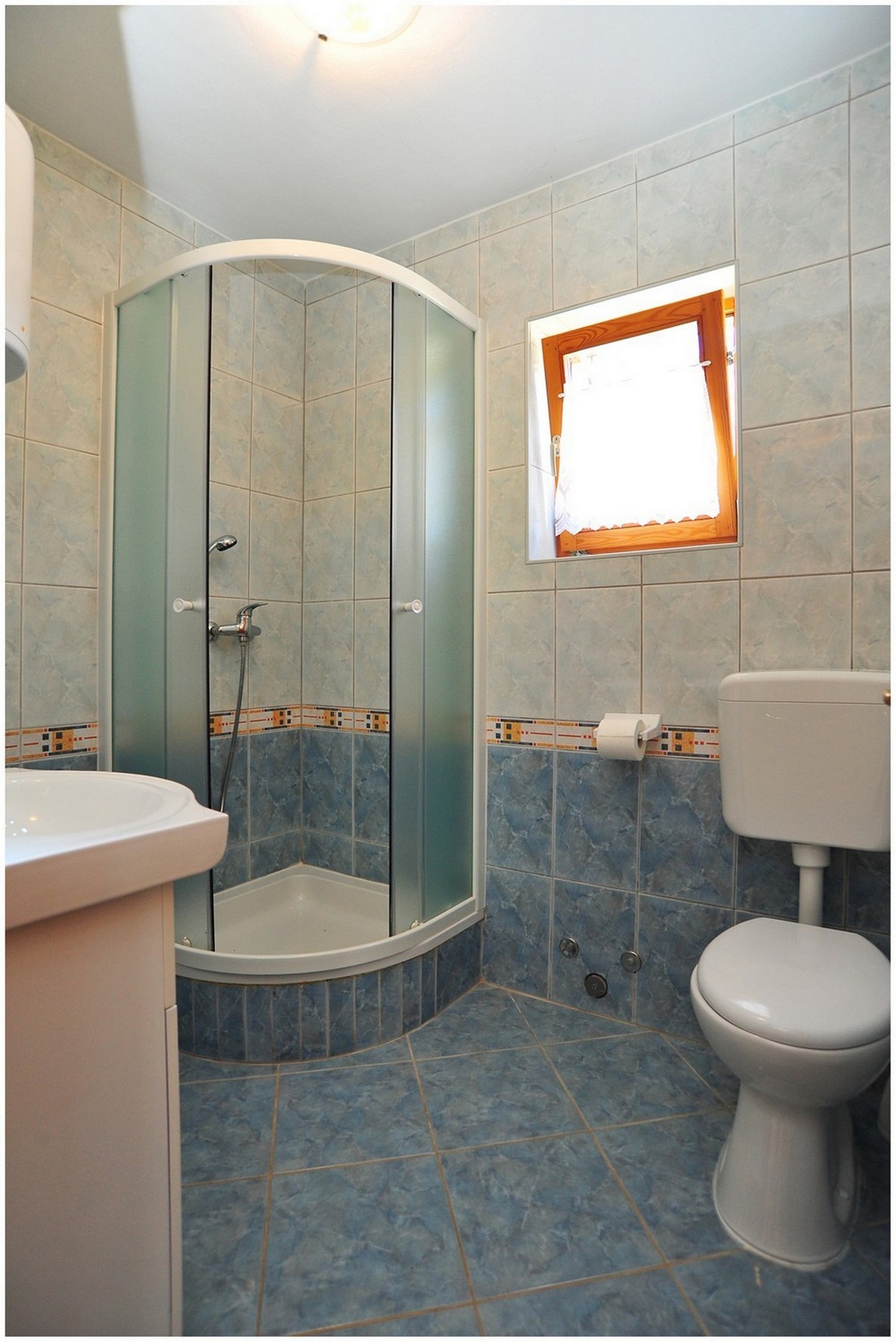 Two bedroom apartment with terrace Vir - Lozice, Vir  A-a