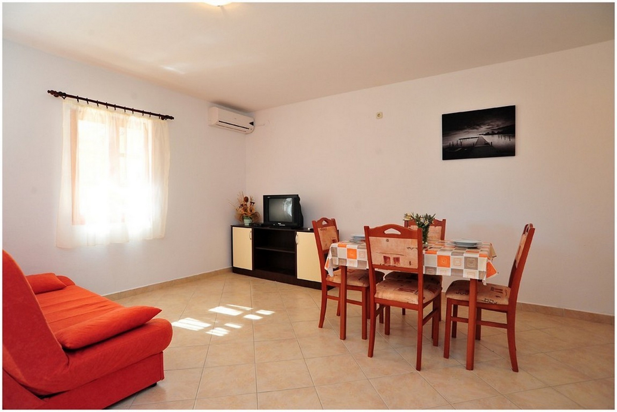 Two bedroom apartment with terrace Vir - Lozice, Vir  A-b