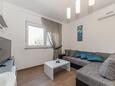 Obývací pokoj Vir, Obývací pokoj v ubytování typu apartment, s klimatizací, domácí mazlíčci povoleni a WiFi.
