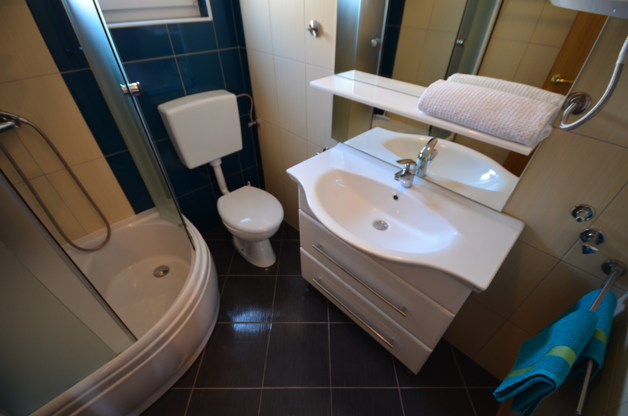 One bedroom apartment with terrace Vir - Kozjak, Vir  A-a
