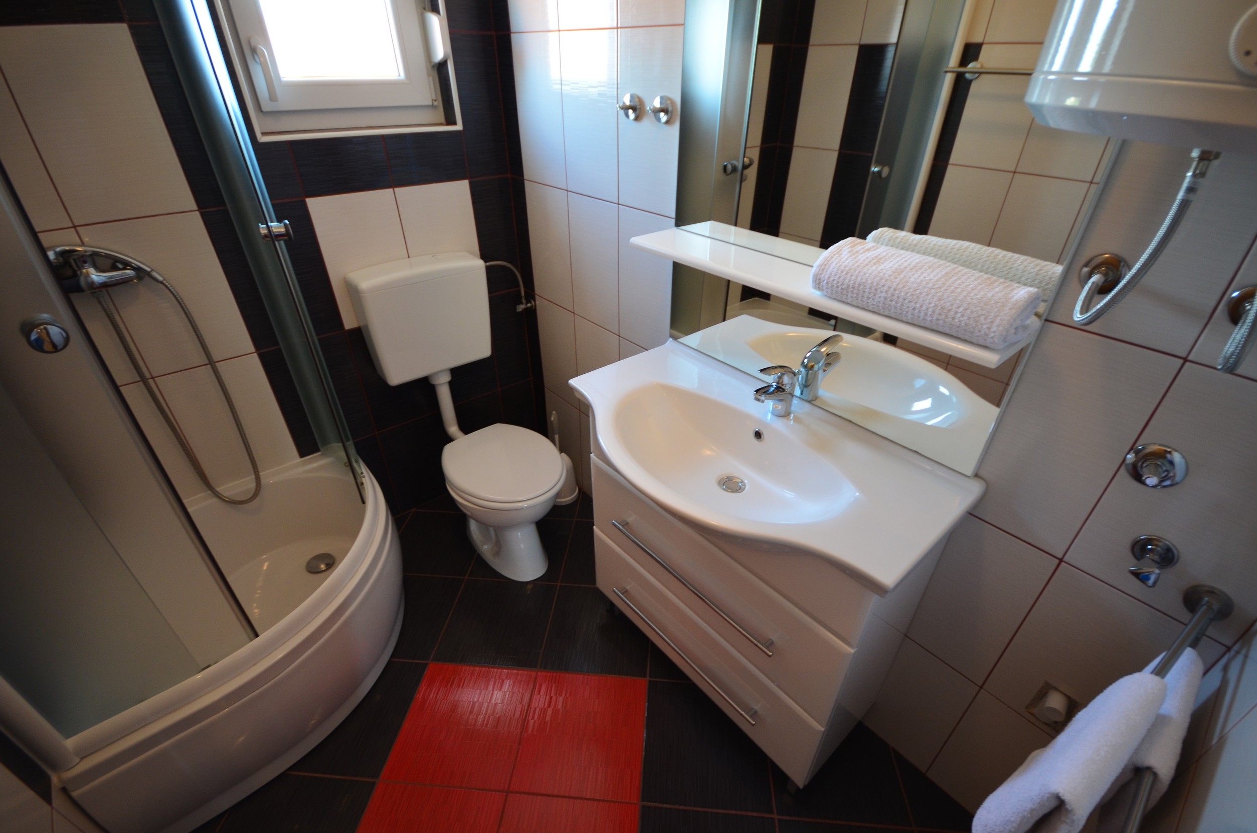 One bedroom apartment with balcony Vir - Kozjak, Vir  A-b