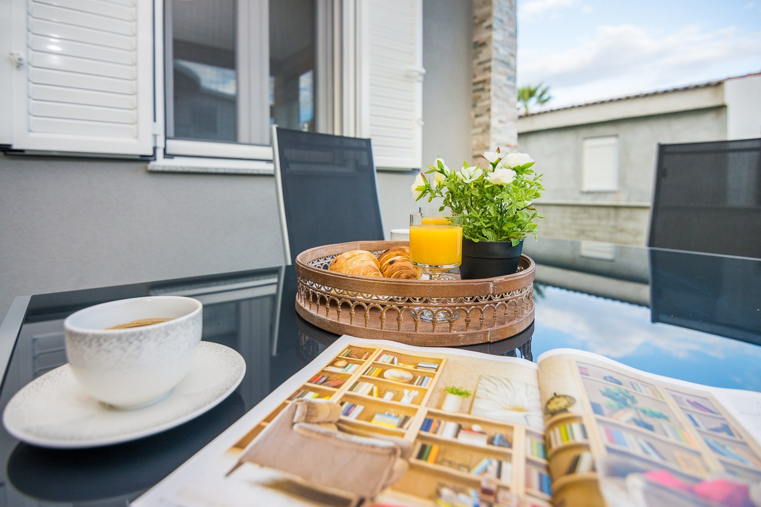 One bedroom apartment with terrace Vir  A-b