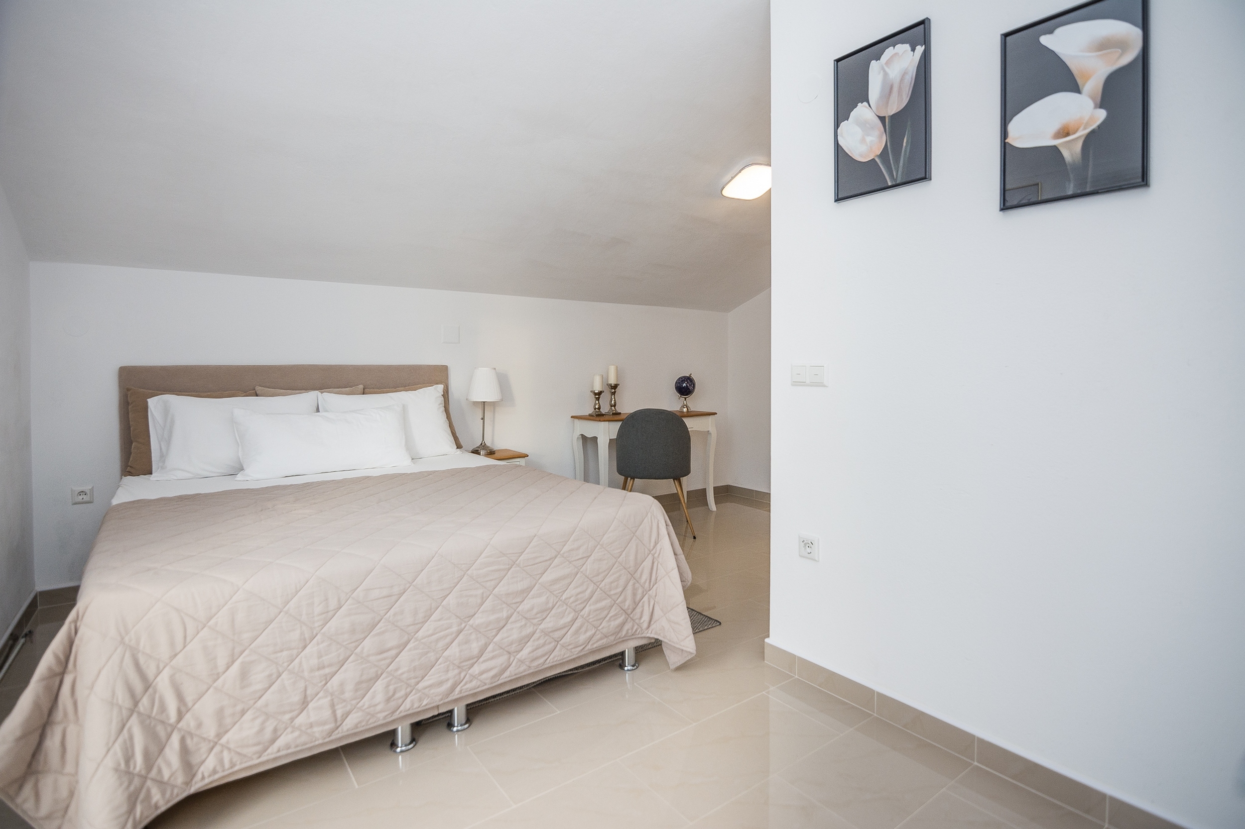 One bedroom apartment with balcony Vir  A-c