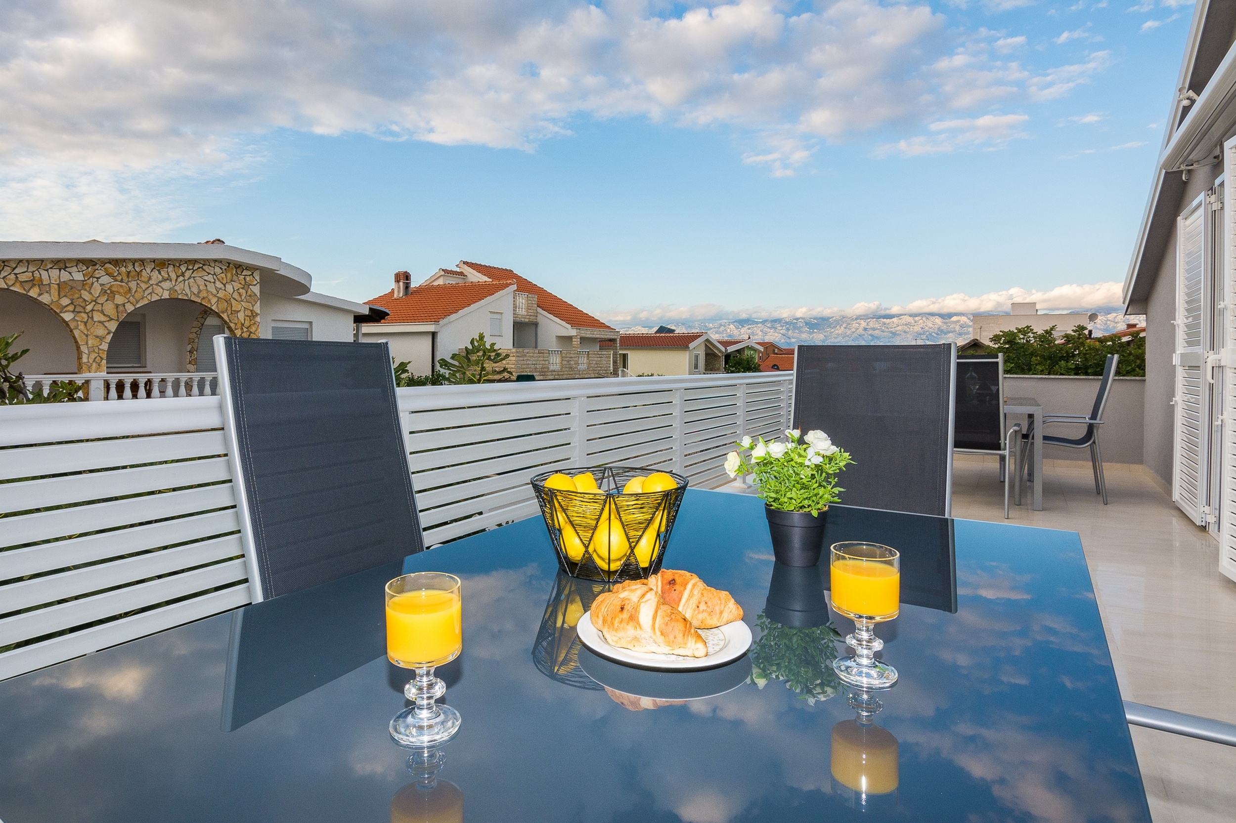 One bedroom apartment with balcony Vir  A-d