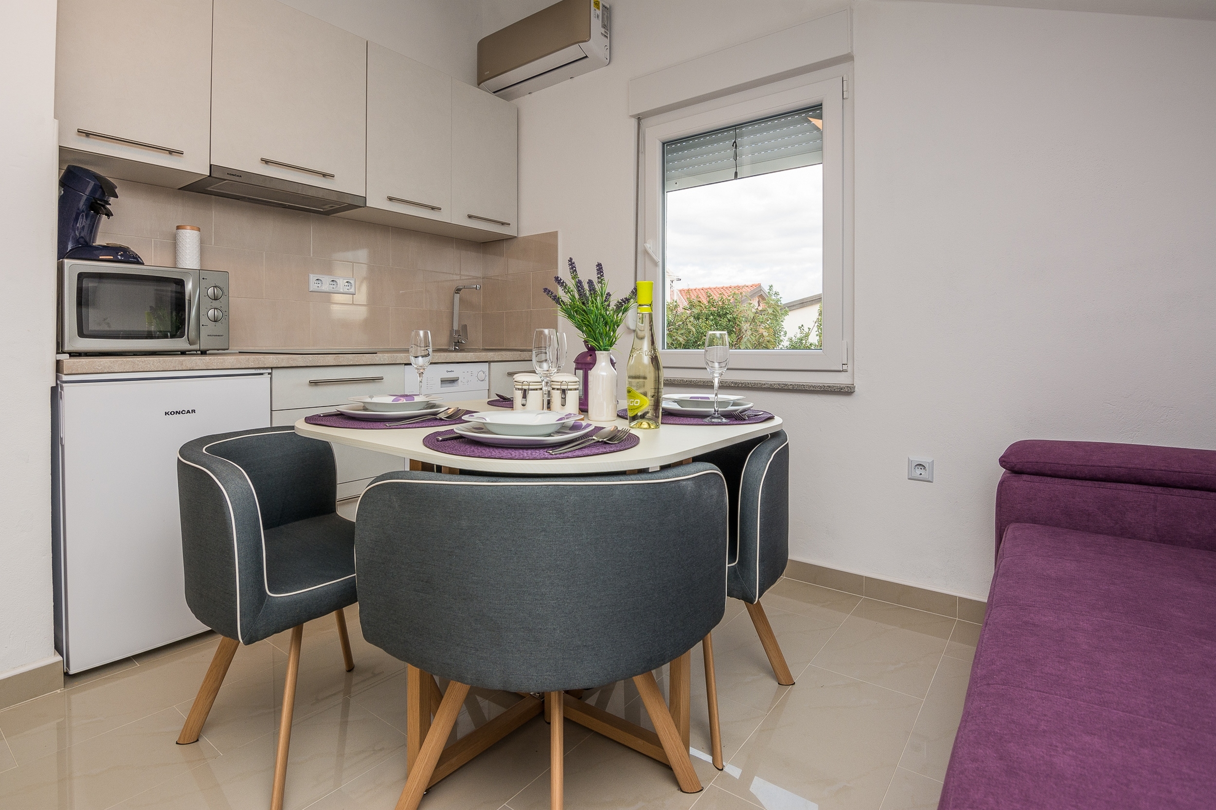 One bedroom apartment with balcony Vir  A-d