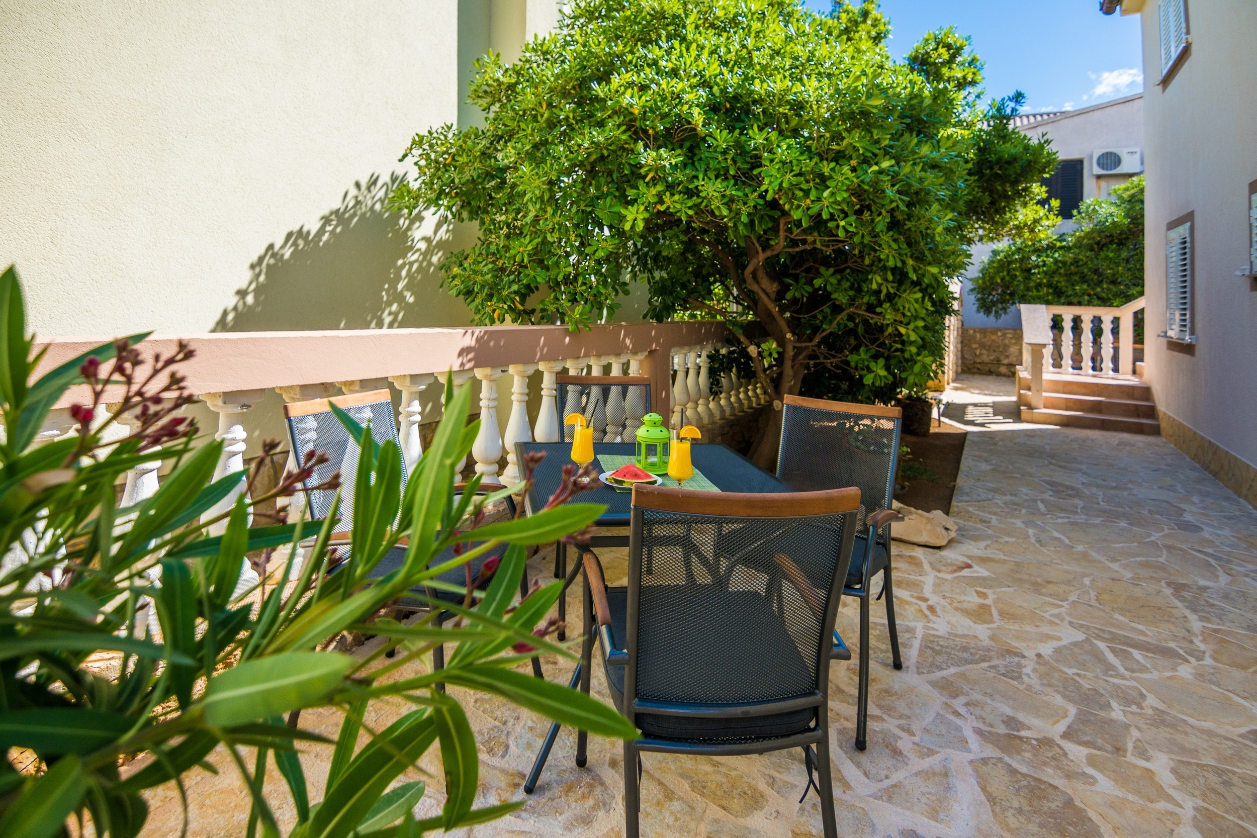 One bedroom apartment with terrace Vir (A-18561-a) One bedroom apartment with terrace Vir (A-18561-a)