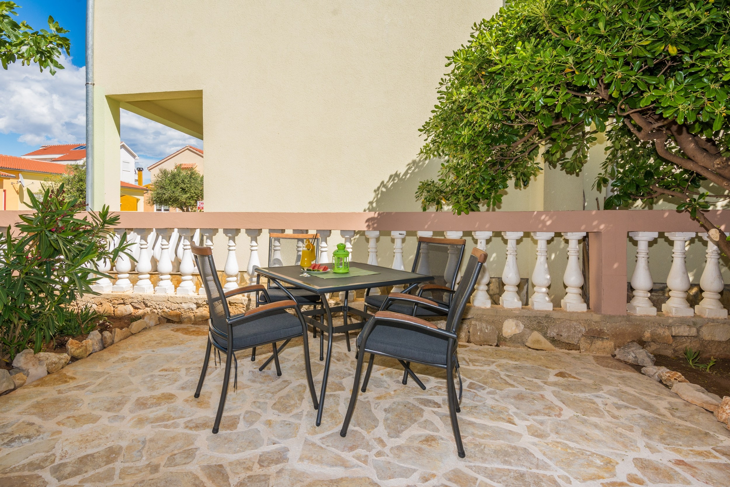 One bedroom apartment with terrace Vir  A-a