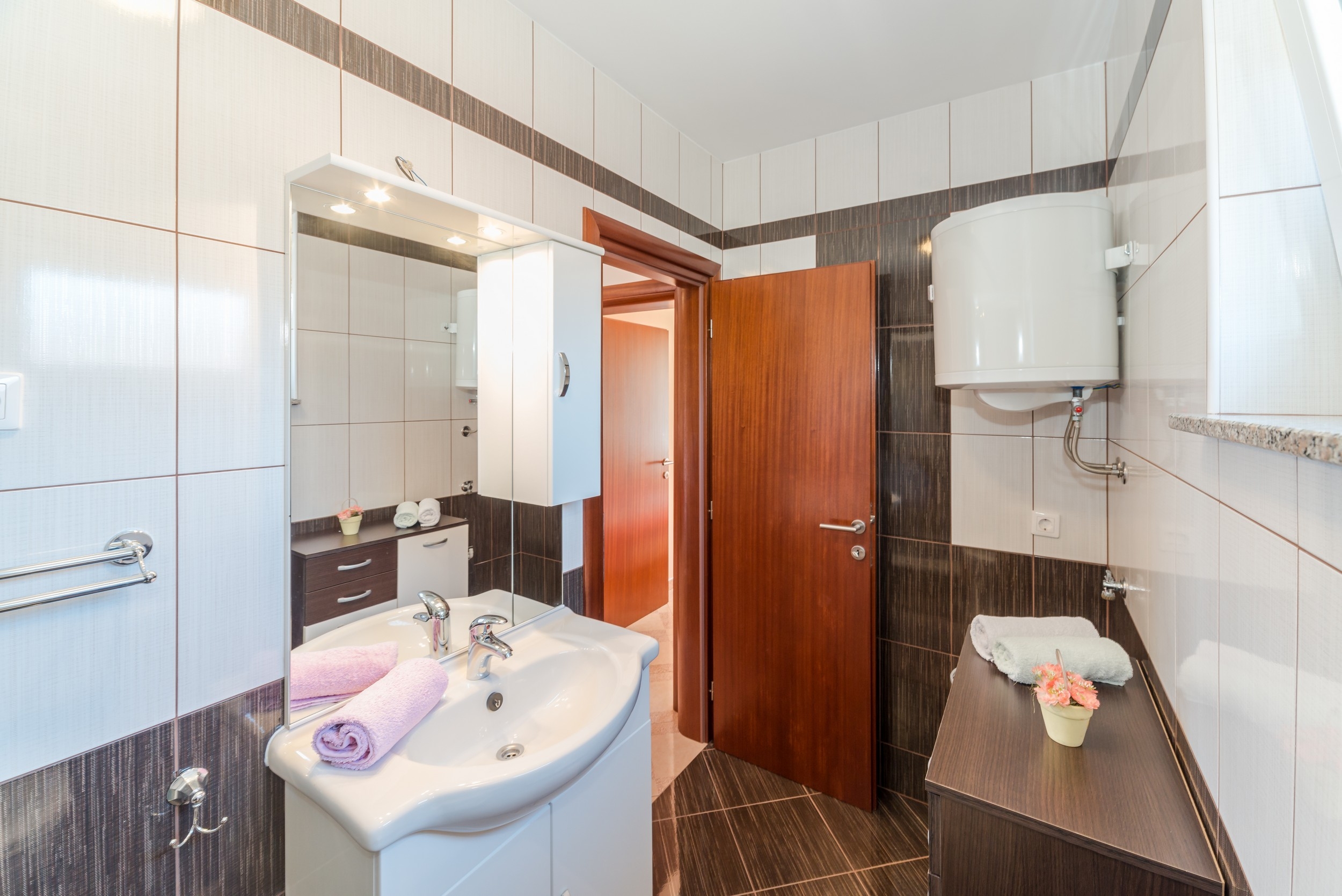Two bedroom apartment with terrace Vir - Lozice, Vir  A-a