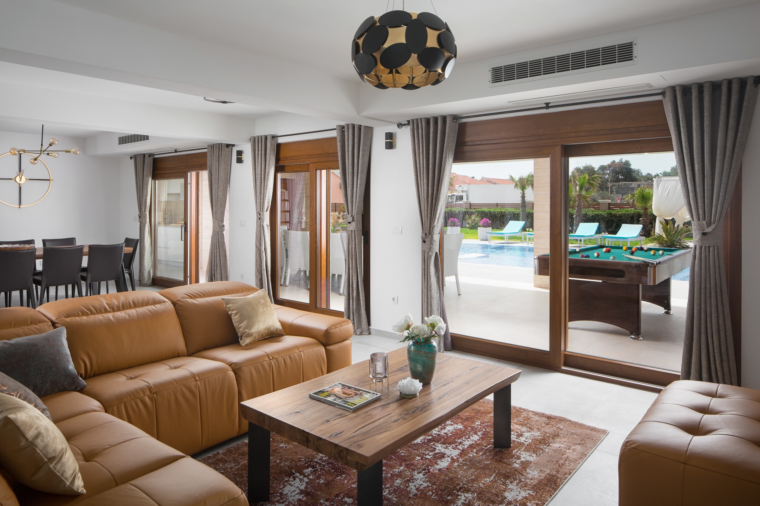 Four-bedroom house with terrace and sea view Vir (K-18568)