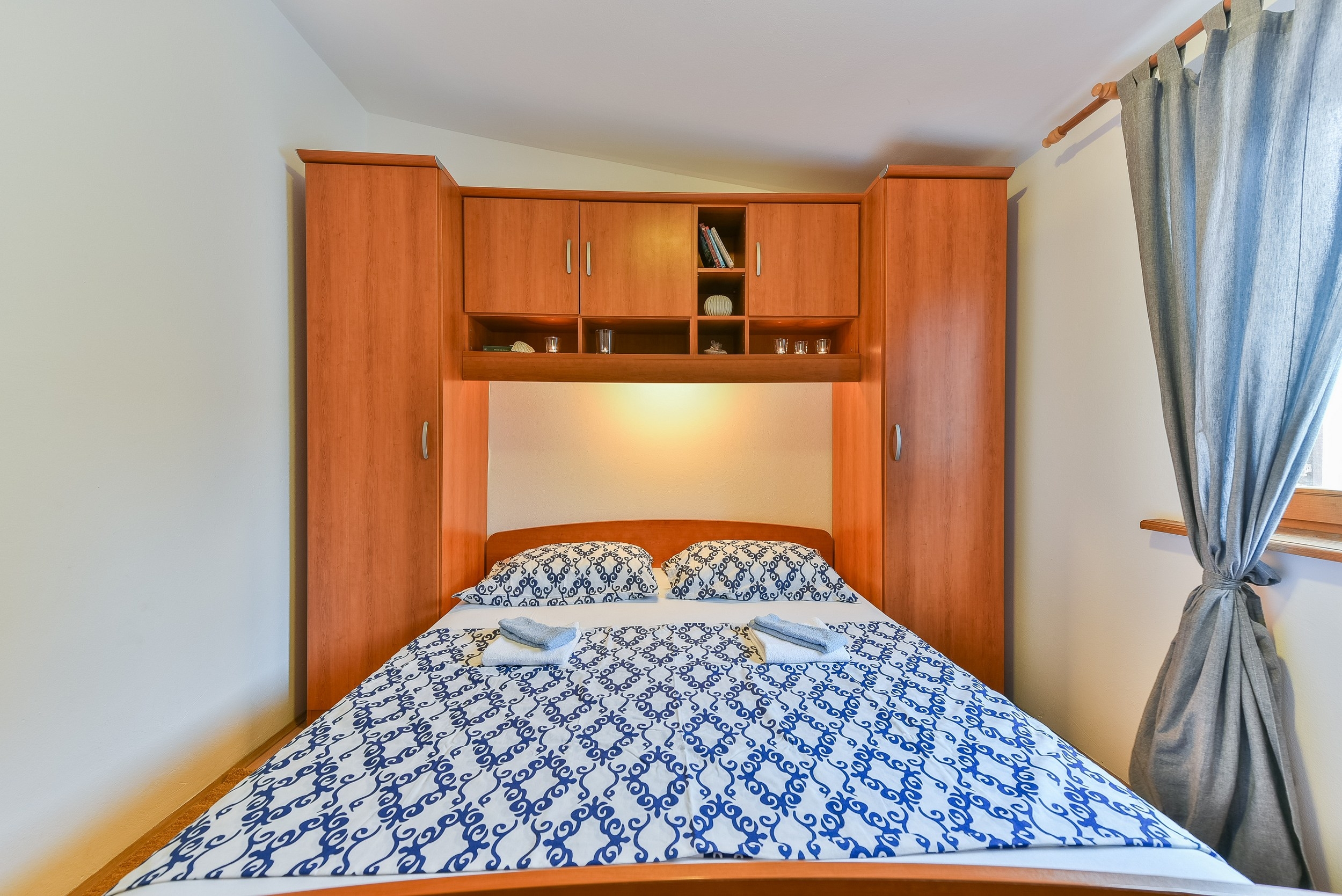 Three bedroom apartment with balcony and sea view Vir  A-a