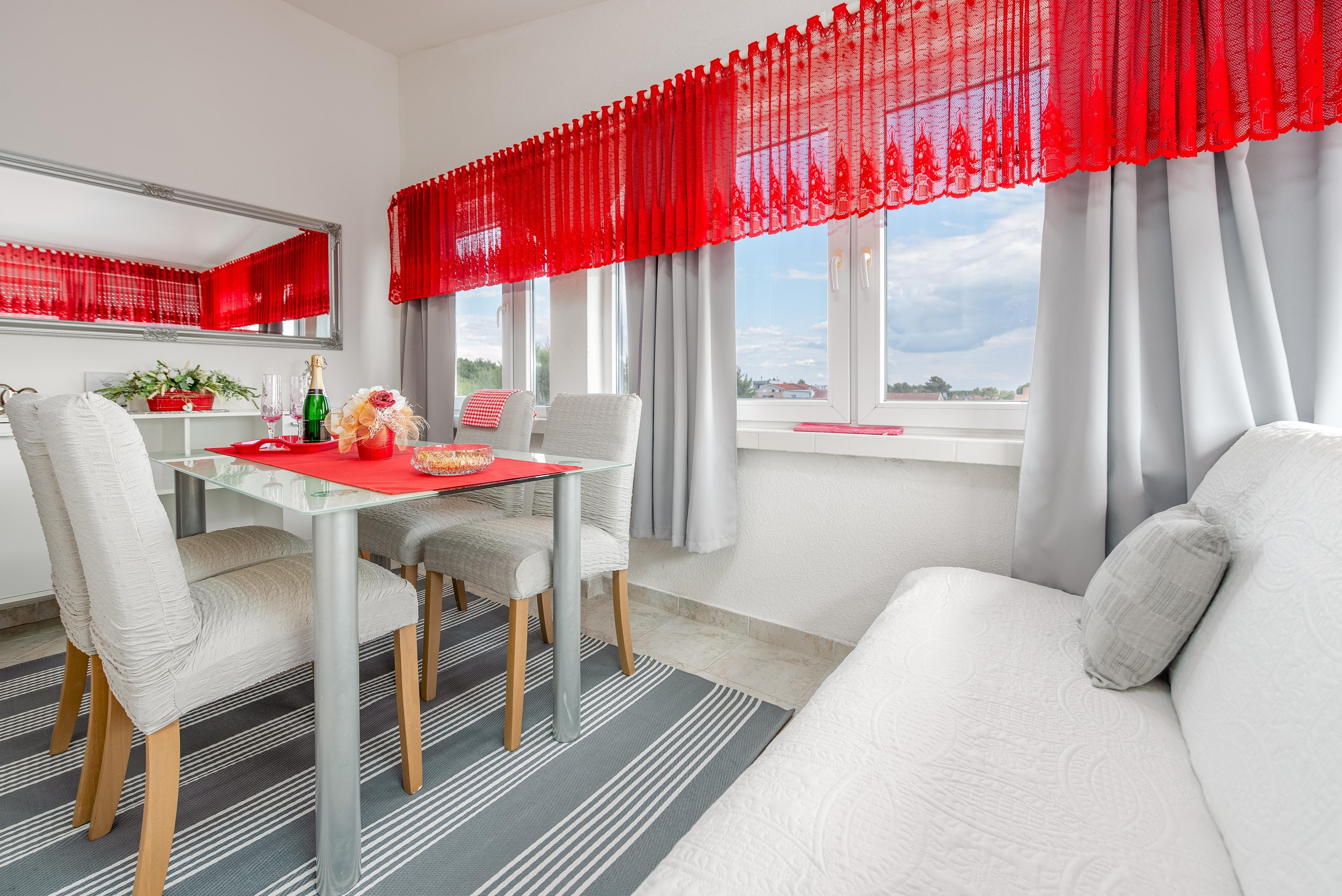 One bedroom apartment with terrace and sea view Vir - Torovi - Vir - Pedinka, Vir (A-18577-a) One bedroom apartment with terrace and sea view Vir - Torovi - Vir - Pedinka, Vir (A-18577-a)