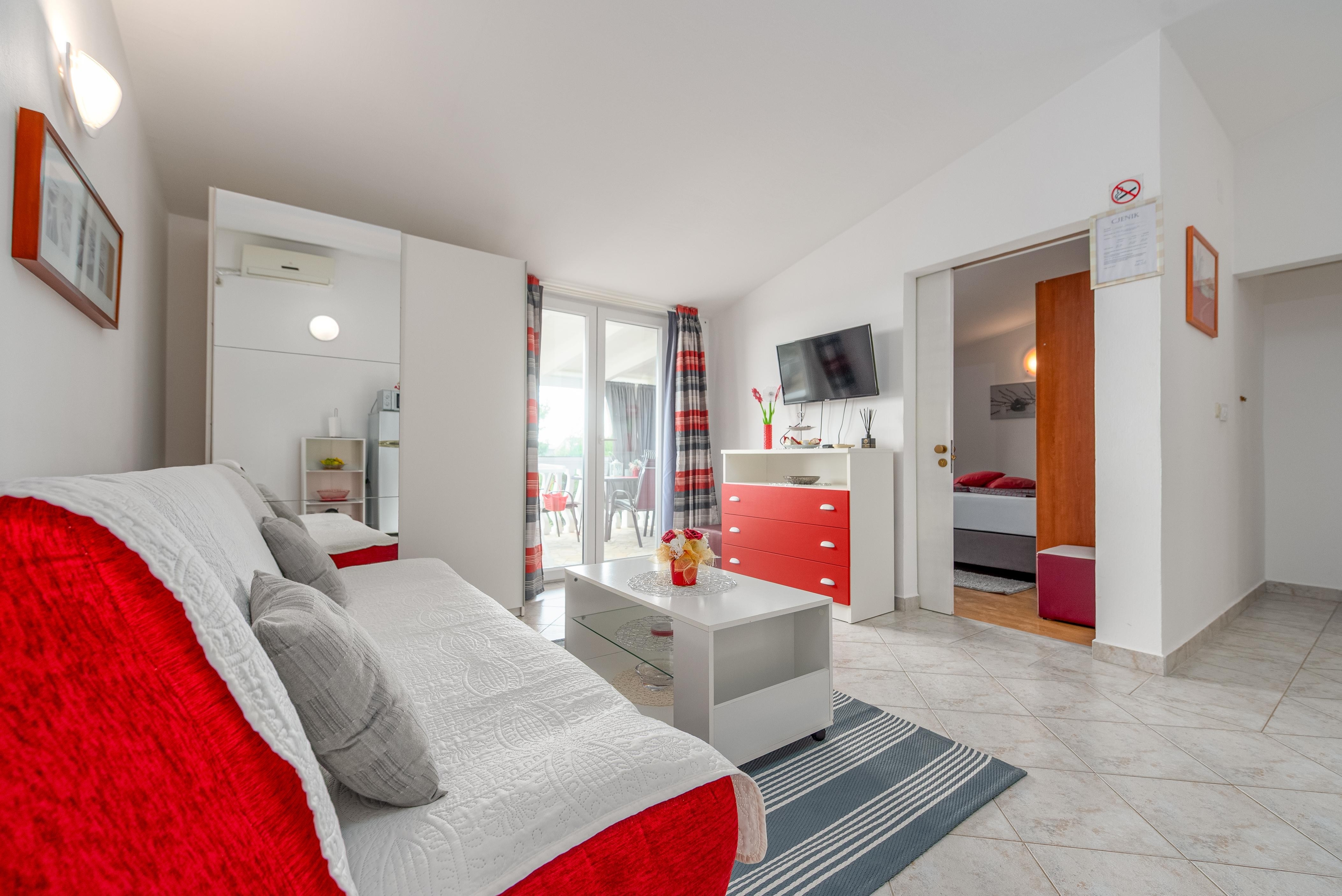 One bedroom apartment with terrace and sea view Vir - Torovi - Vir - Pedinka, Vir (A-18577-a)